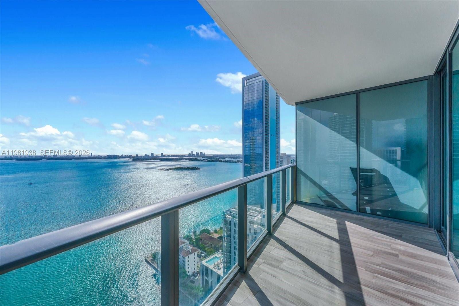 460 NE 28th St # 3301, Miami FL 33137 photo 4