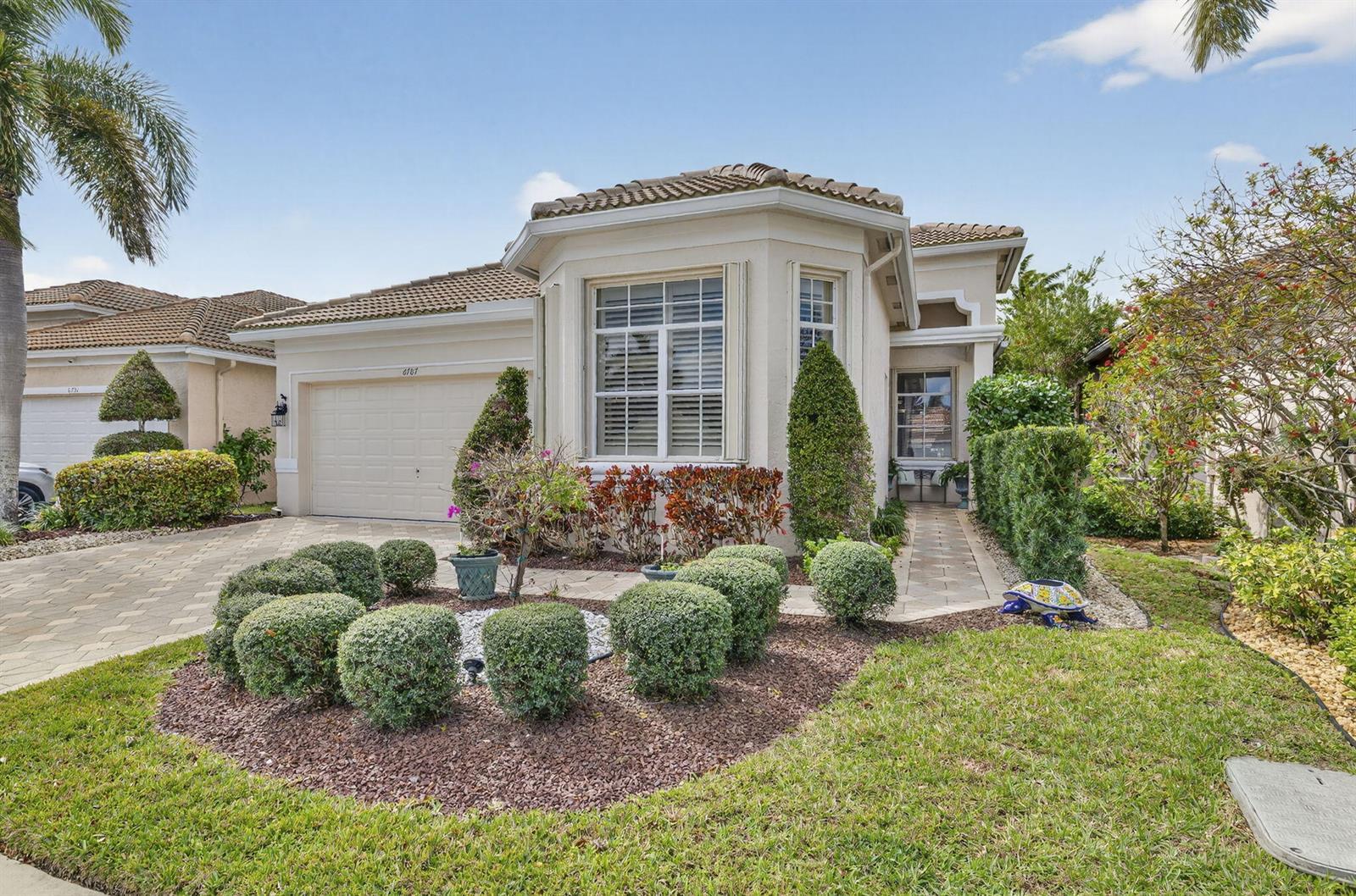 6787 Fairway Lakes Drive, Boynton Beach FL 33472 photo 2