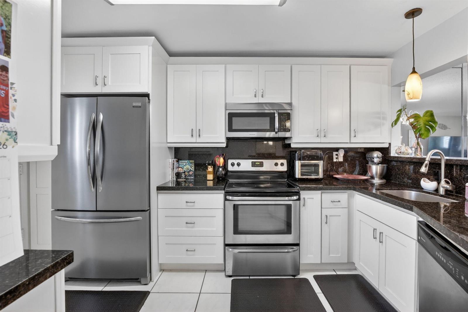 1690 NE 191st Street # 1, Miami FL 33179 photo 4