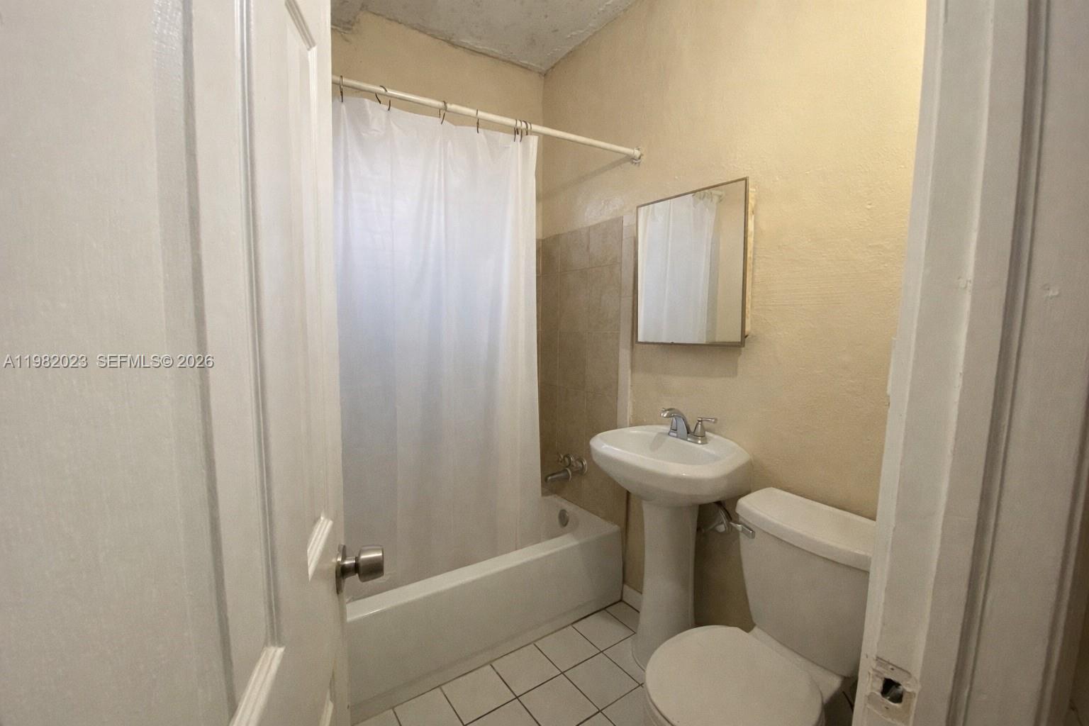 520 SW 6th Ave # 3, Homestead FL 33030 photo 3