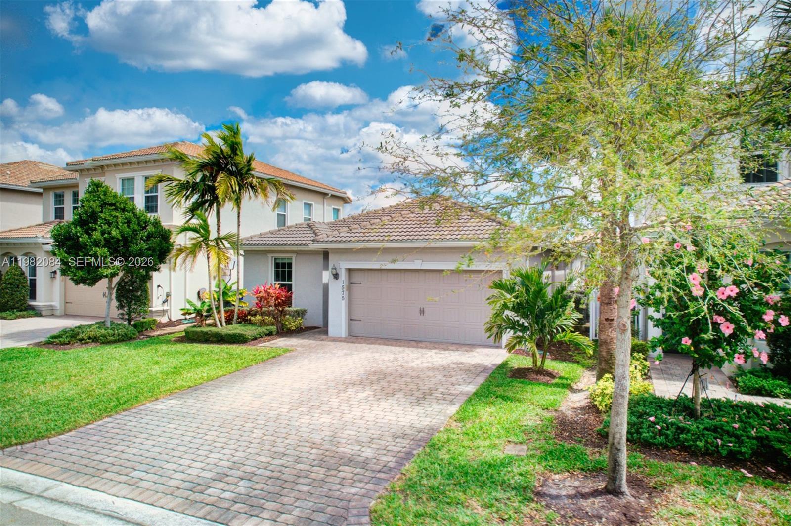 1575 Pongam Ter, Hollywood FL 33021 photo 3