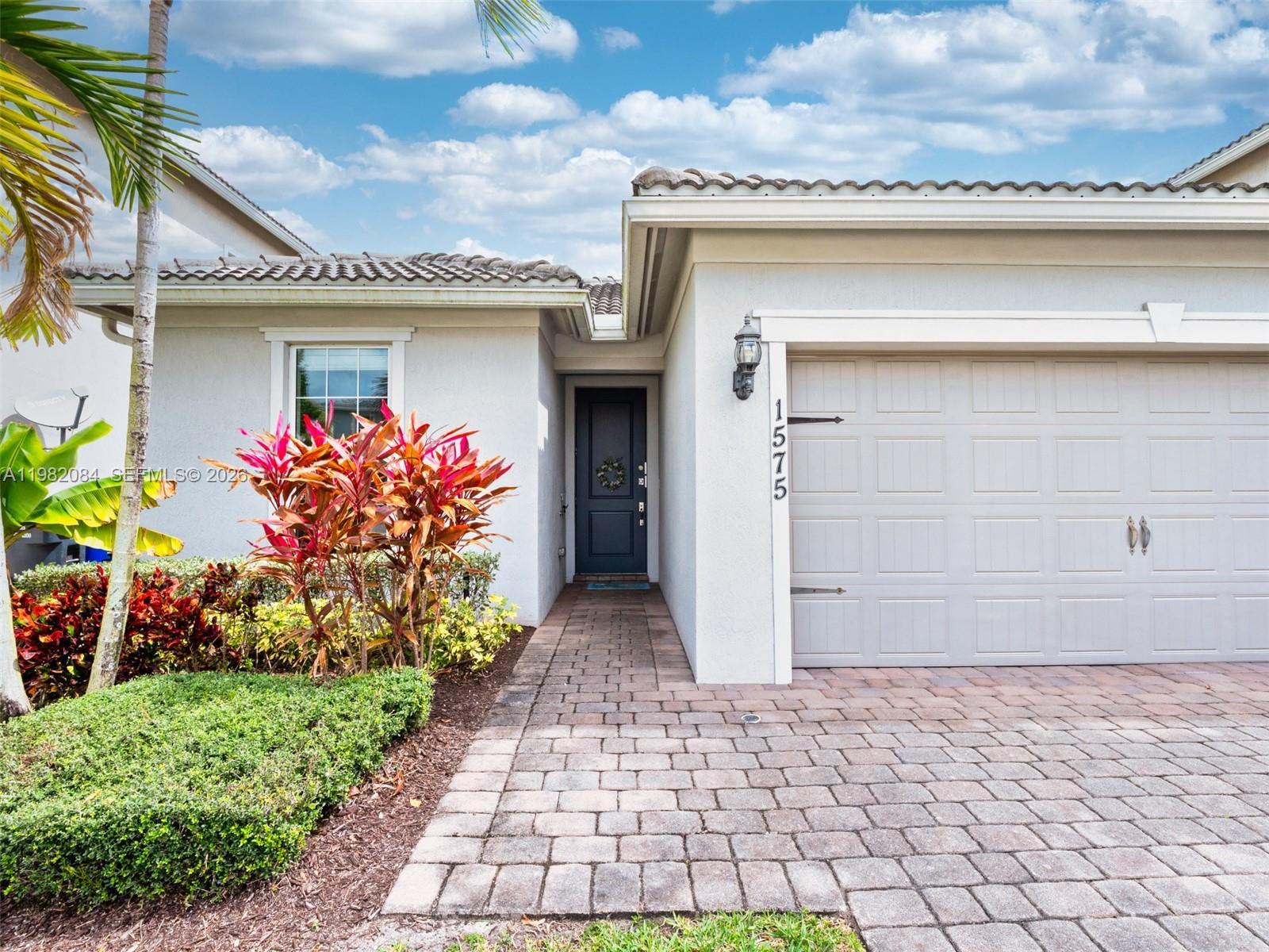 1575 Pongam Ter, Hollywood FL 33021 photo 5