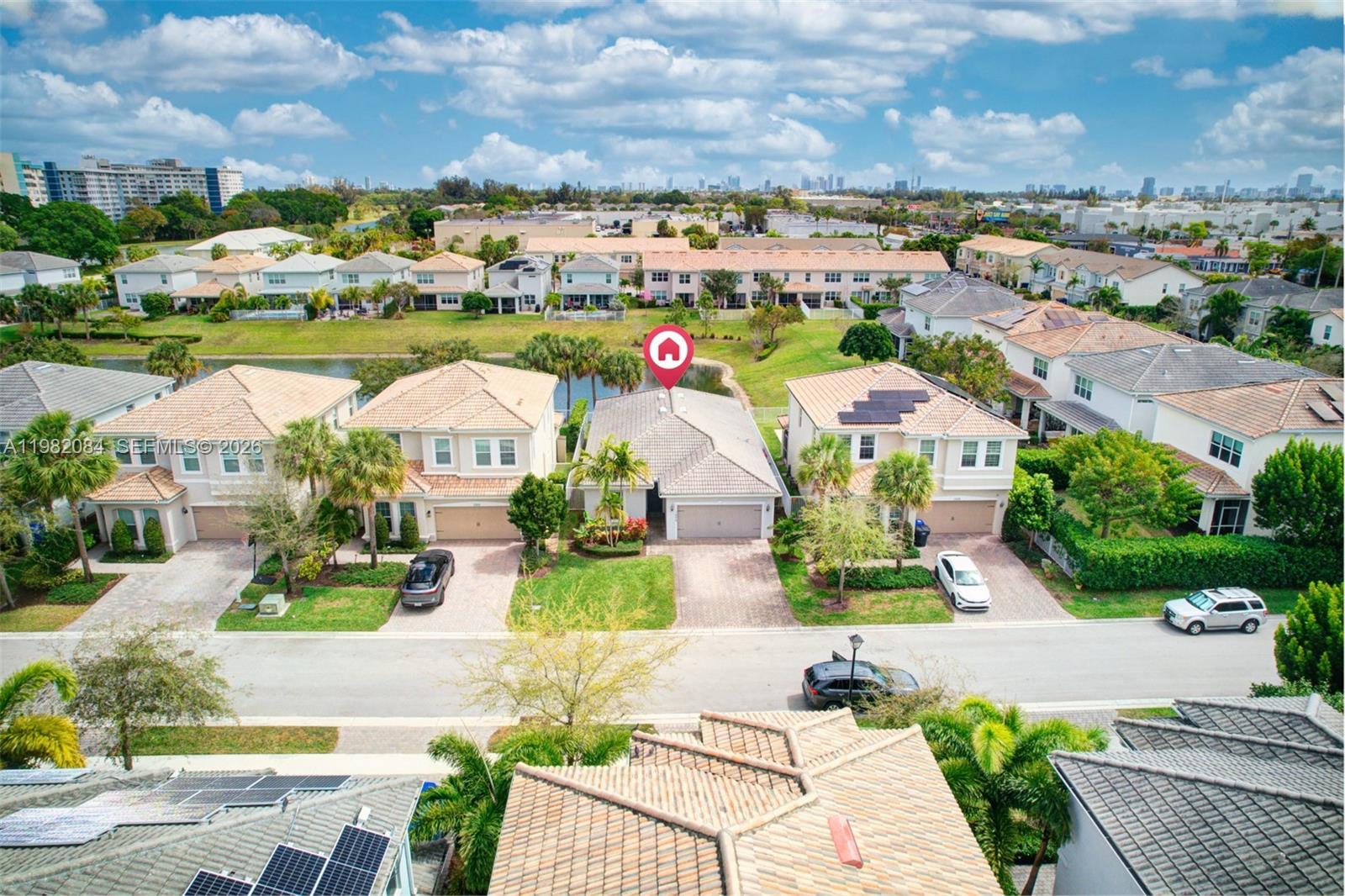 1575 Pongam Ter, Hollywood FL 33021 photo 4