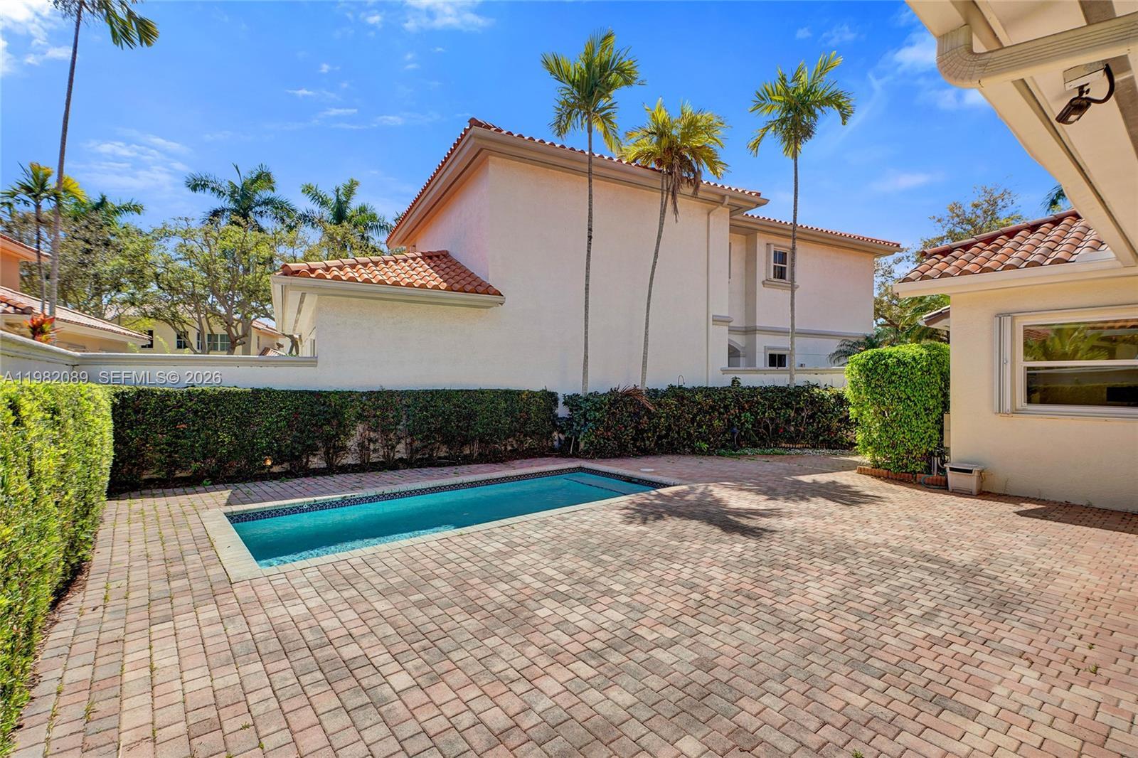 1459 Shoreline Way, Hollywood FL 33019 photo 3