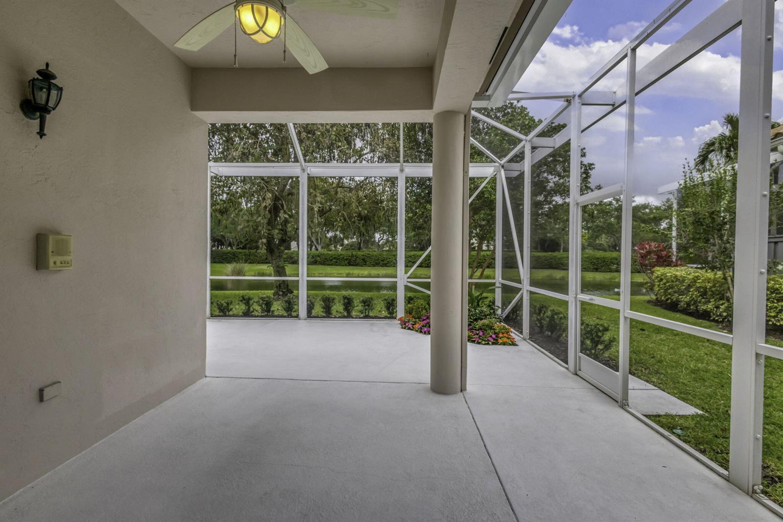 936 Augusta Pointe Drive, Palm Beach Gardens FL 33418 photo 3