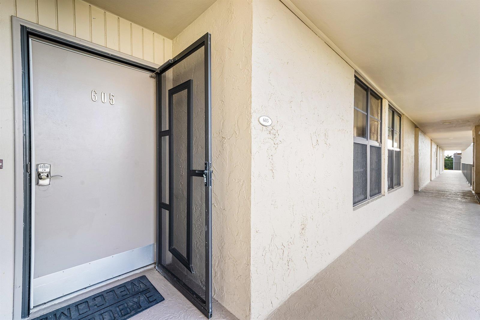 6 Royal Palm Way # 605, Boca Raton FL 33432 photo 5