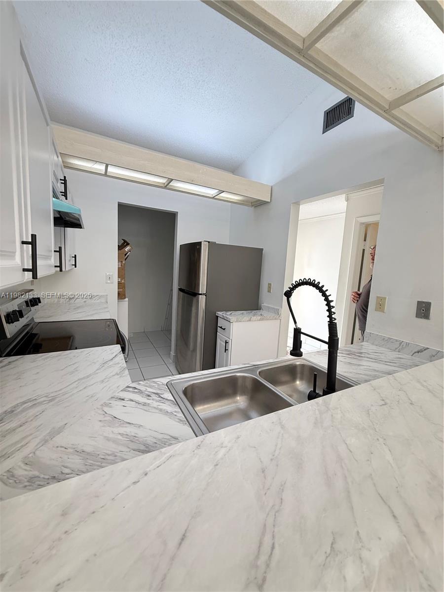12324 SW 148th Ter, Miami FL 33186 photo 4