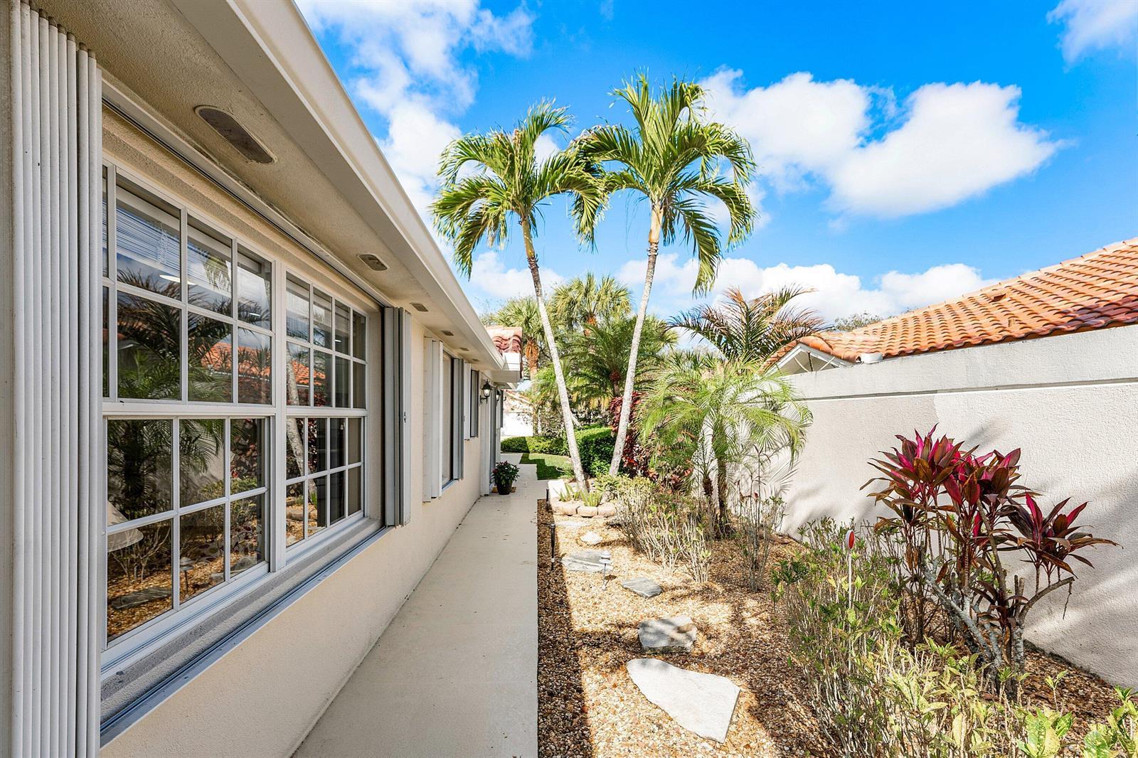 7754 Nile River Road, West Palm Beach FL 33411 photo 2