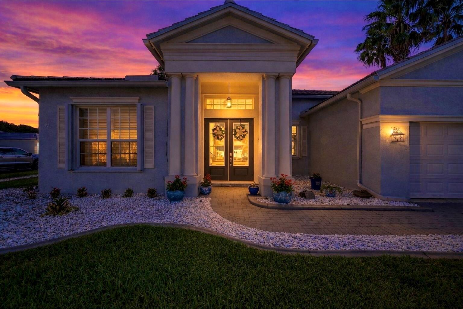261 SW Lake Forest Way, Port St. Lucie FL 34986