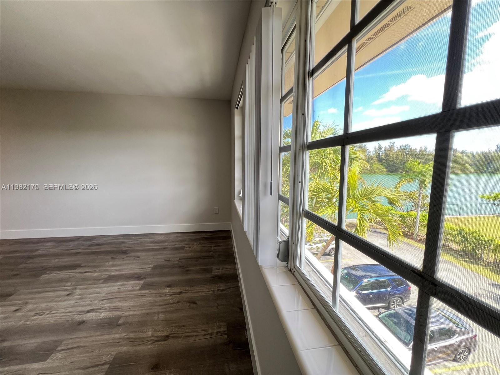 21133 SW 85th Ave # 302, Cutler Bay FL 33189 photo 4