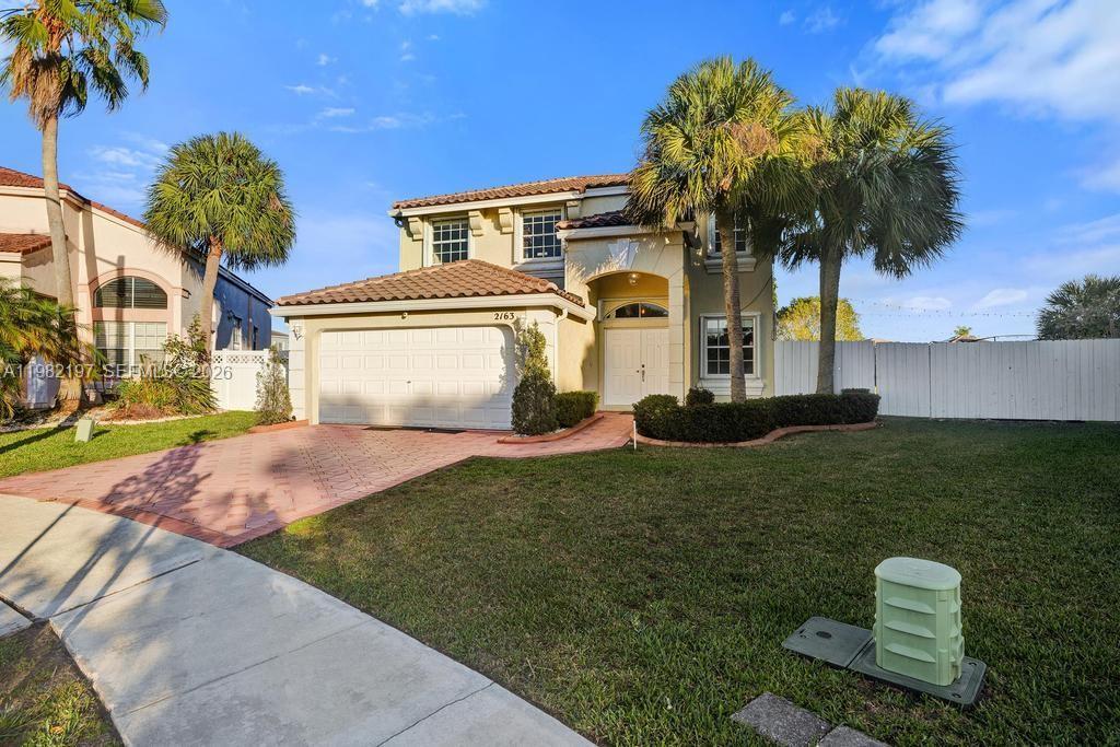 2163 NW 157th Ln, Pembroke Pines FL 33028 photo 3