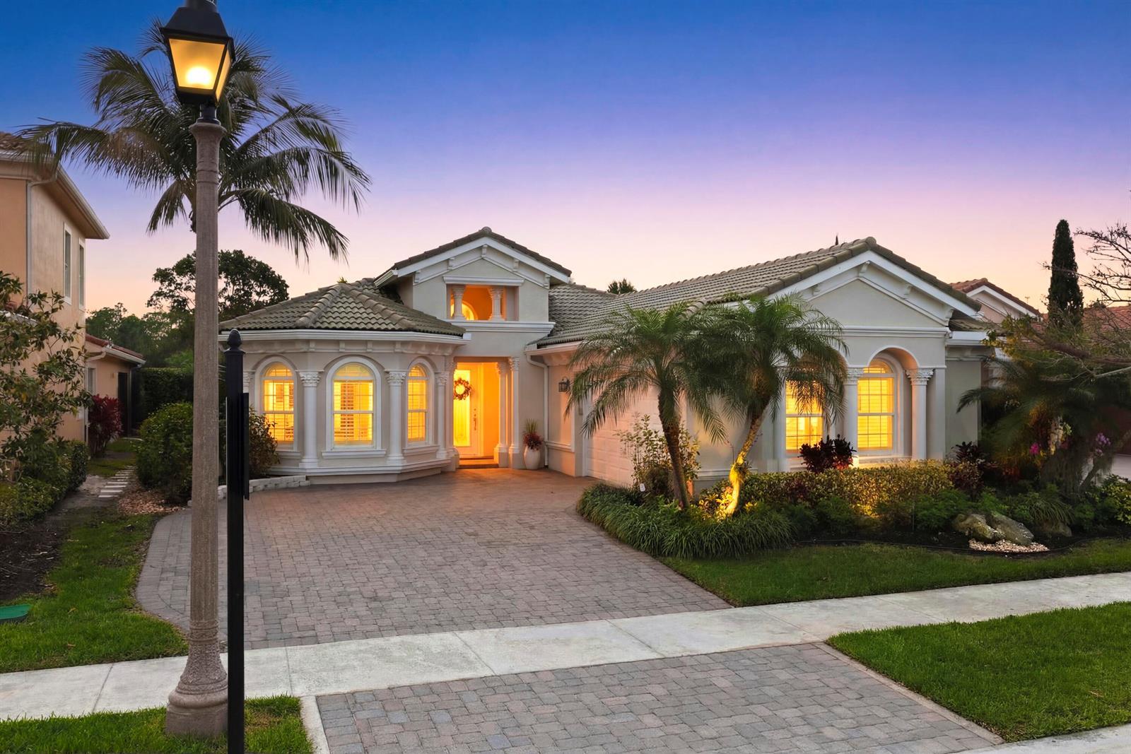 260 Carina Drive, Jupiter FL 33478 photo 2