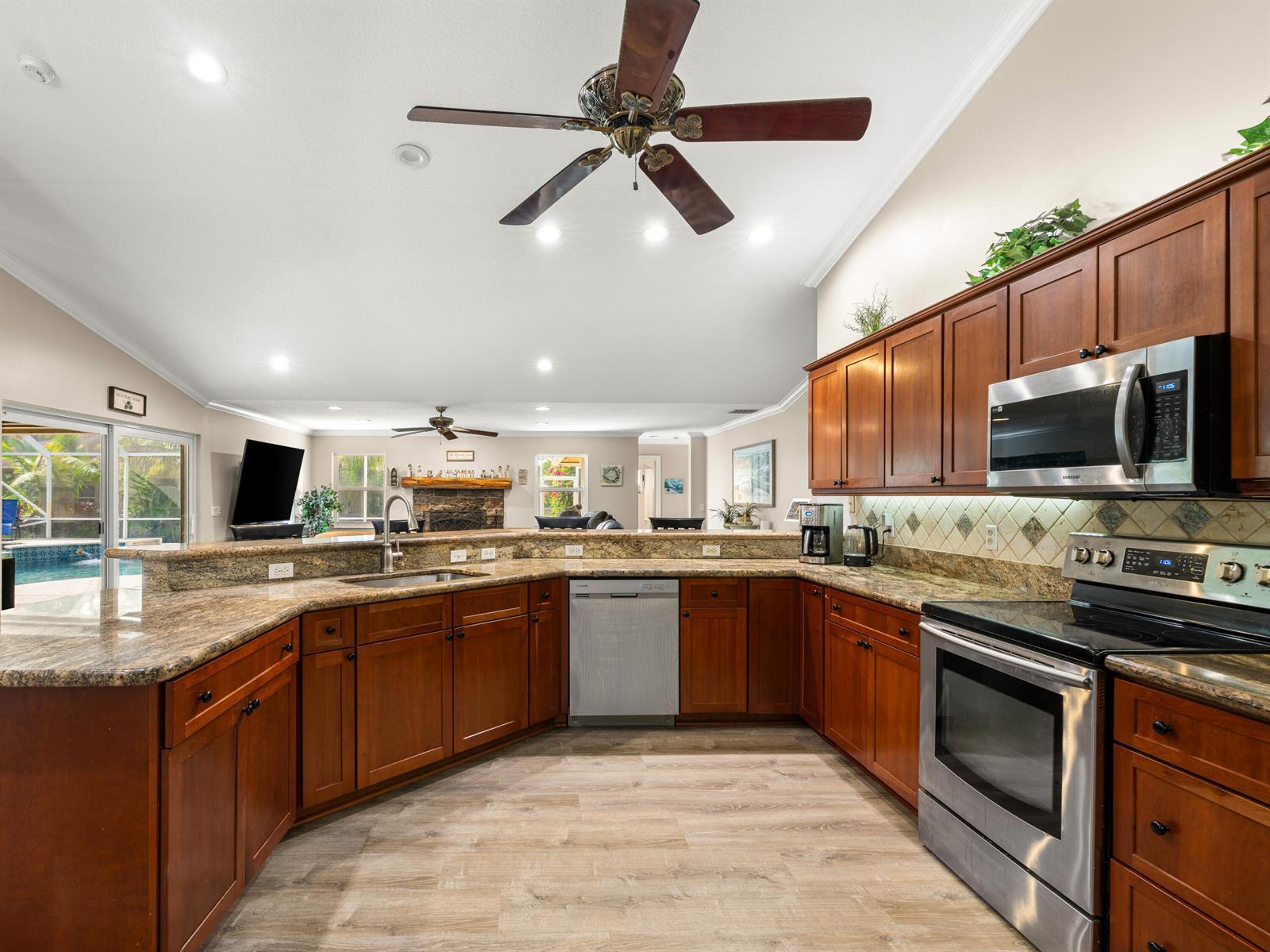 18392 N 50th St Street N, Loxahatchee FL 33470 photo 5