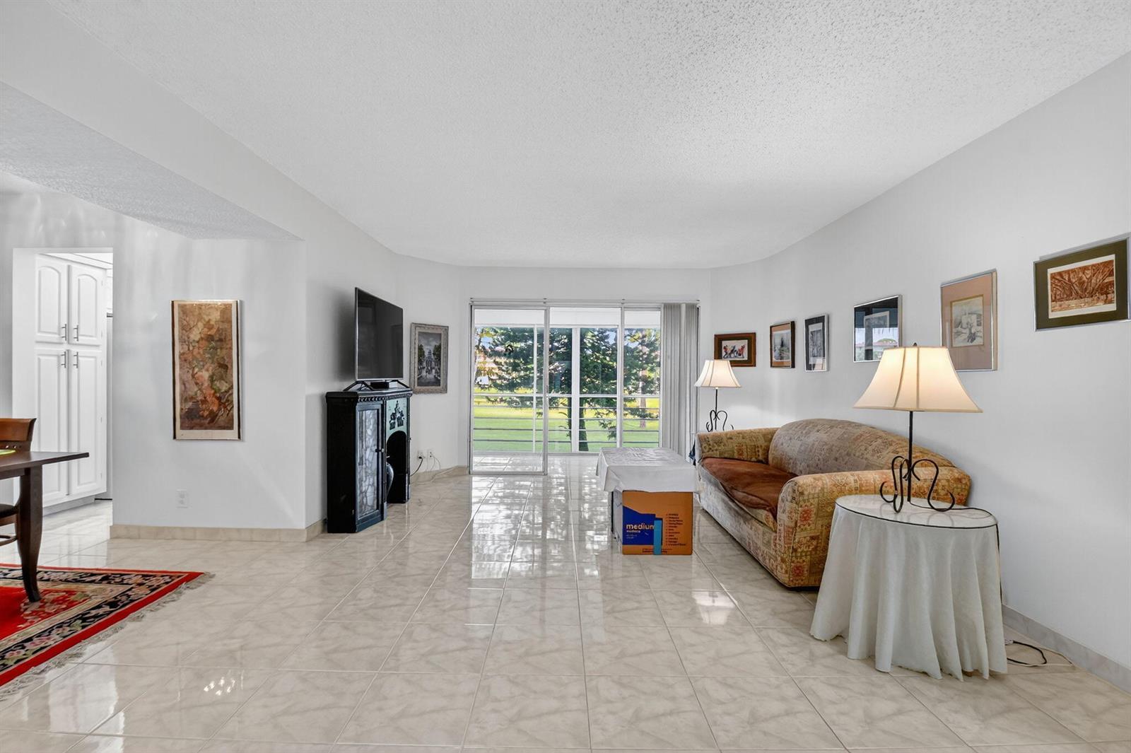 3810 Via Poinciana # 206, Lake Worth FL 33467 photo 4