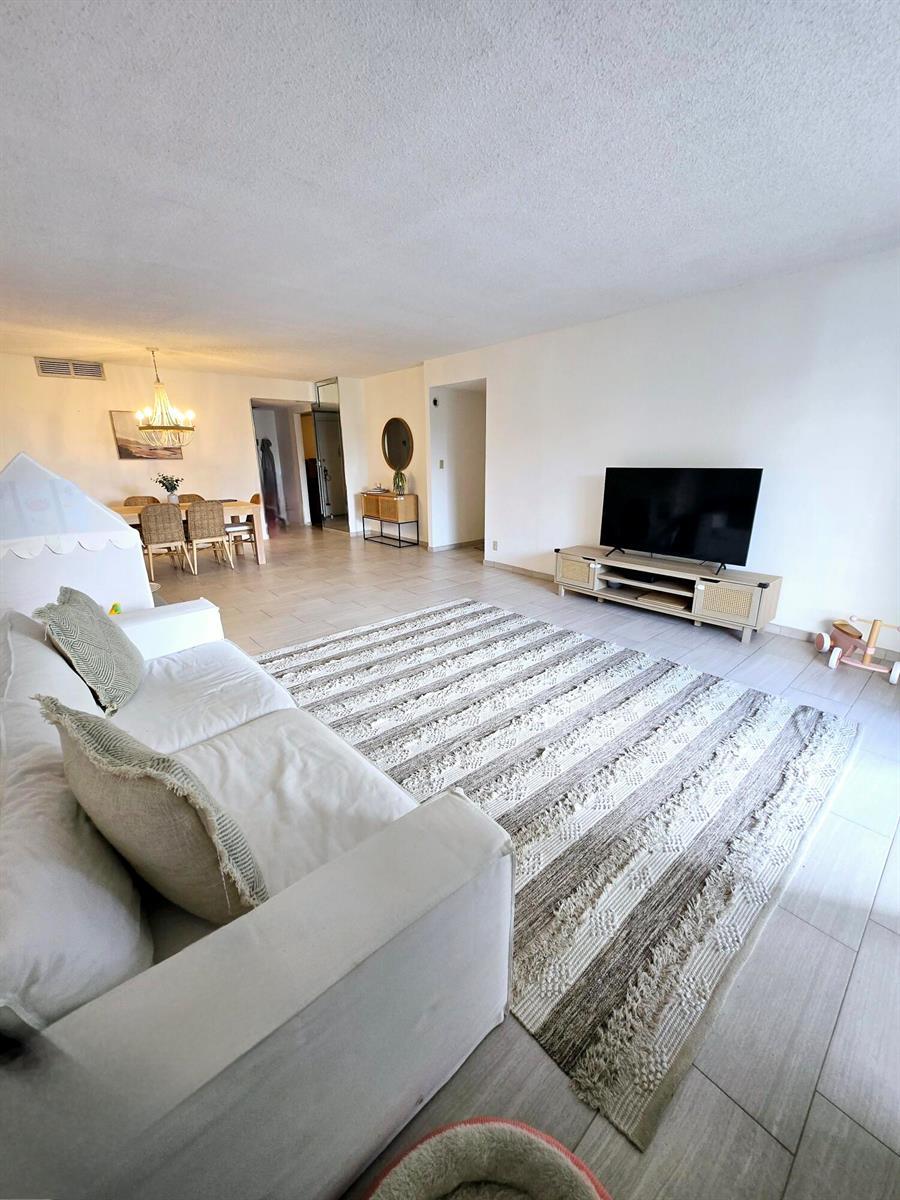 2500 Parkview Drive # 412, Hallandale Beach FL 33009 photo 2