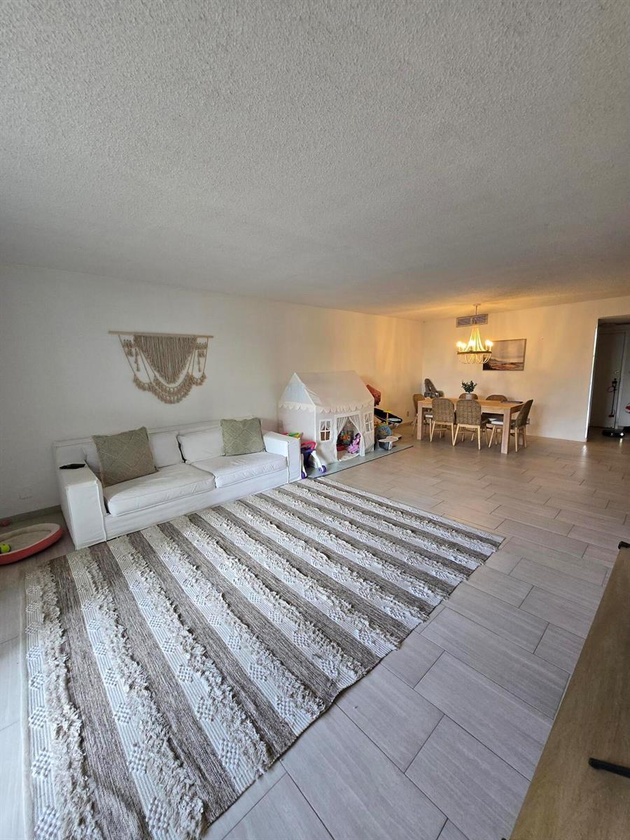 2500 Parkview Drive # 412, Hallandale Beach FL 33009 photo 4