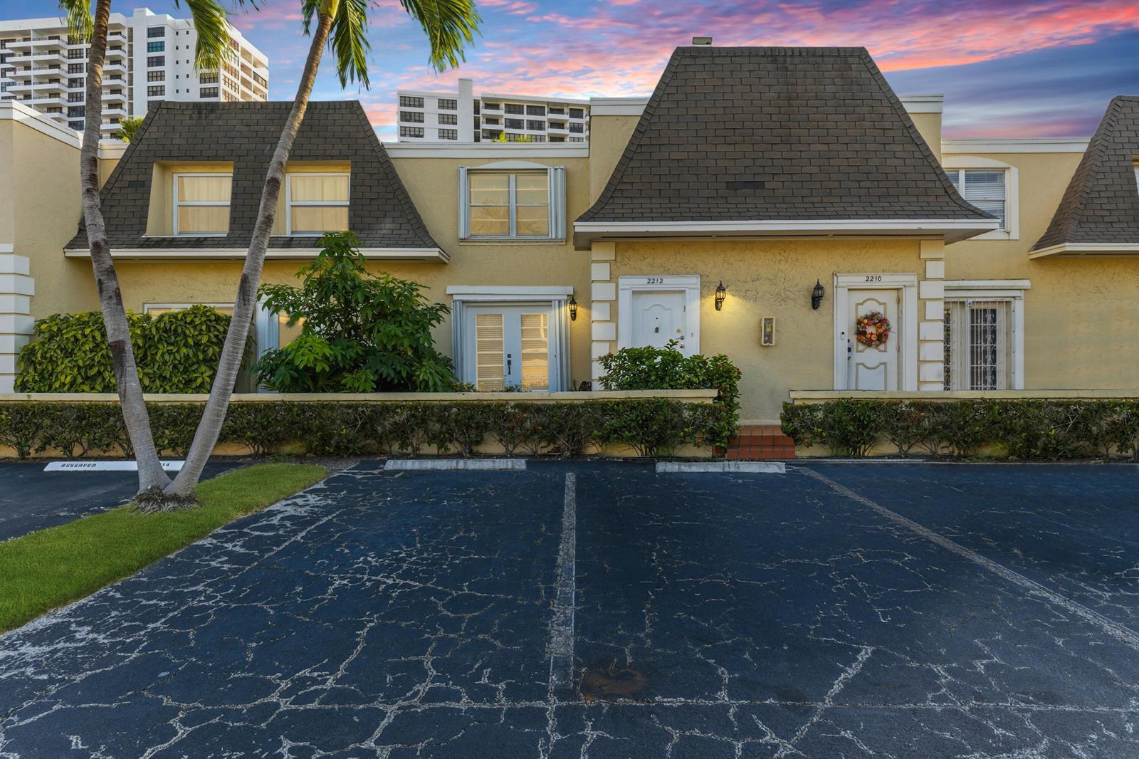 2212 NE 7th Street, Hallandale Beach FL 33009