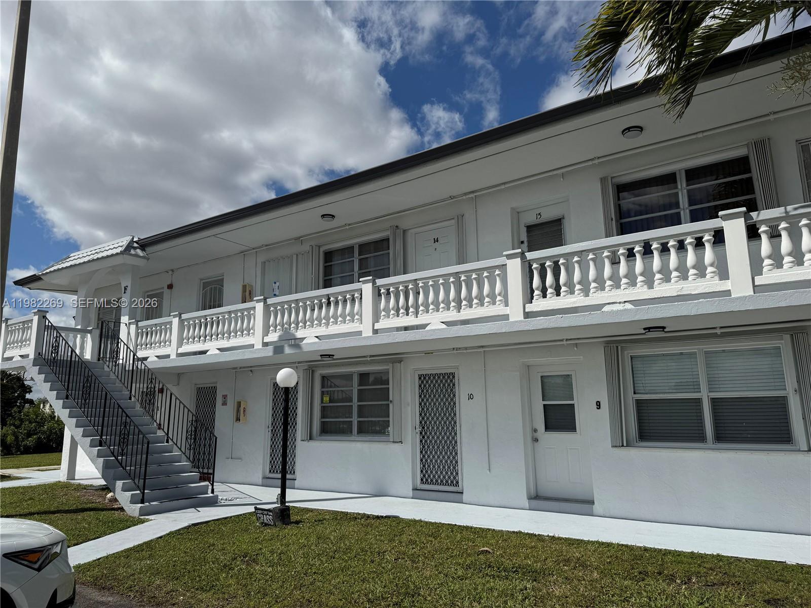 100 NE 203rd Ter # 14, Miami Gardens FL 33179 photo 2