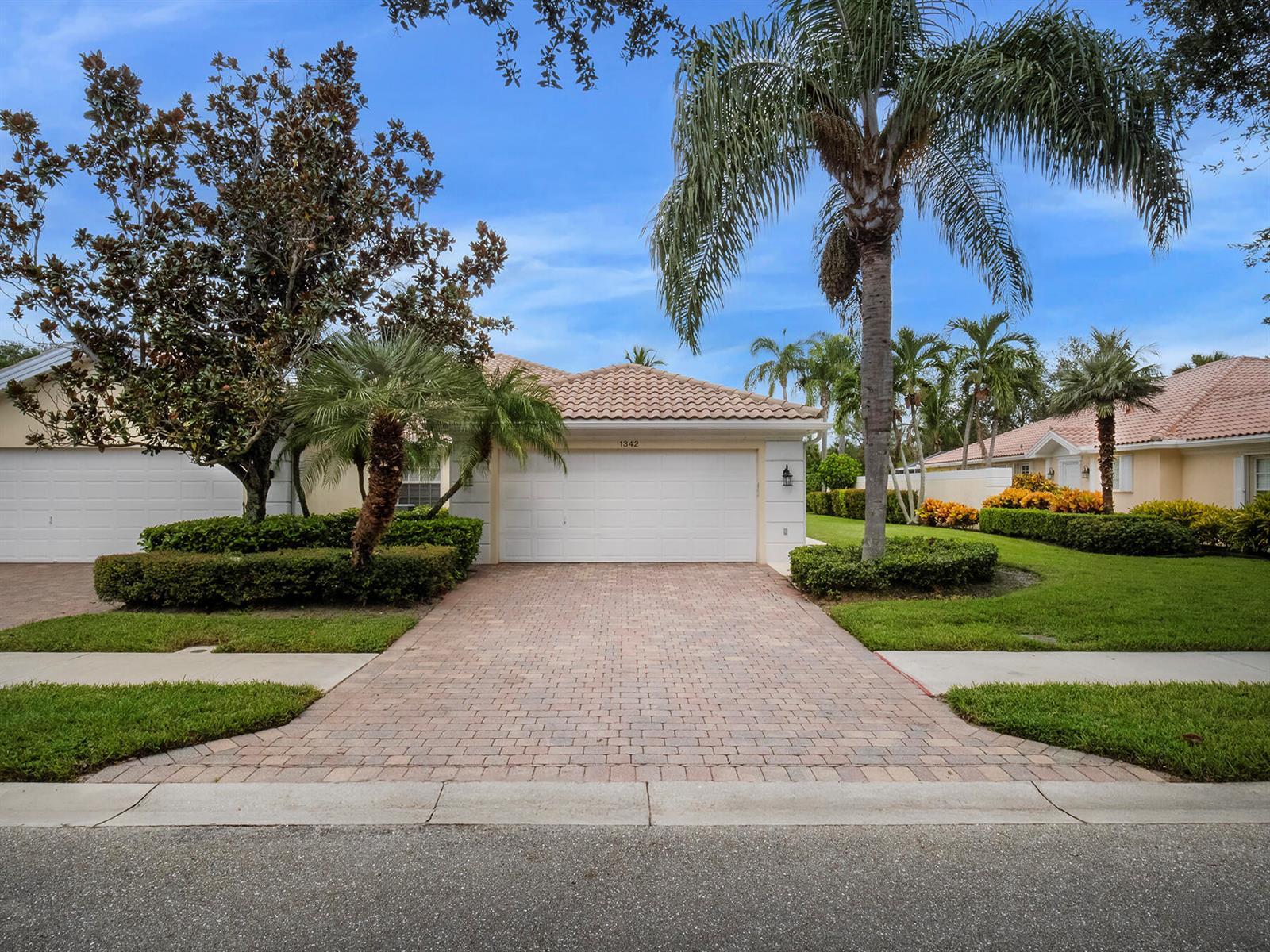 1342 St Lawrence Drive, Palm Beach Gardens FL 33410 photo 2