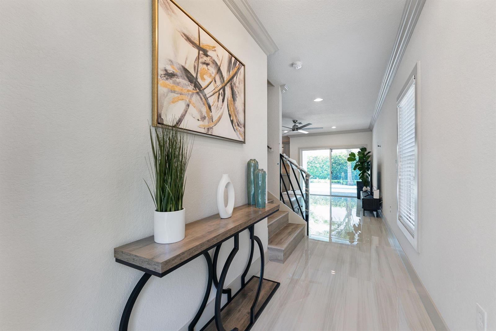 522 Lucky Lane, Delray Beach FL 33444 photo 2