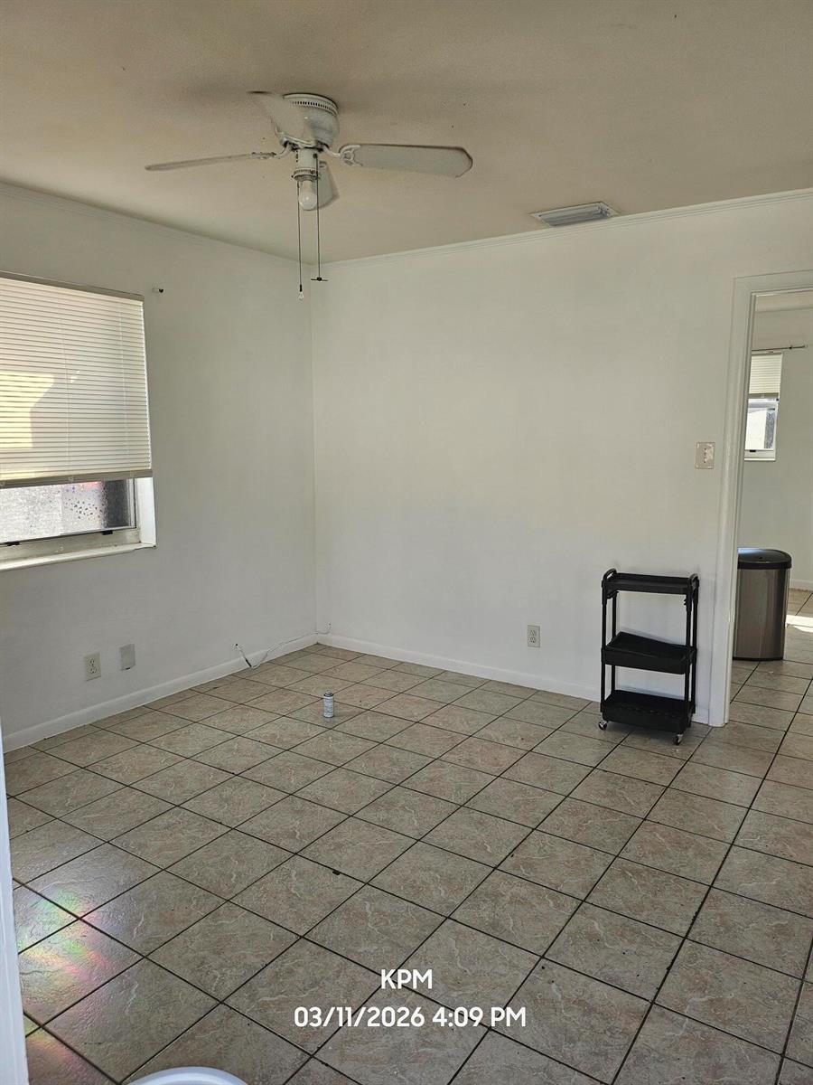 919 Selkirk Street, West Palm Beach FL 33405 photo 3