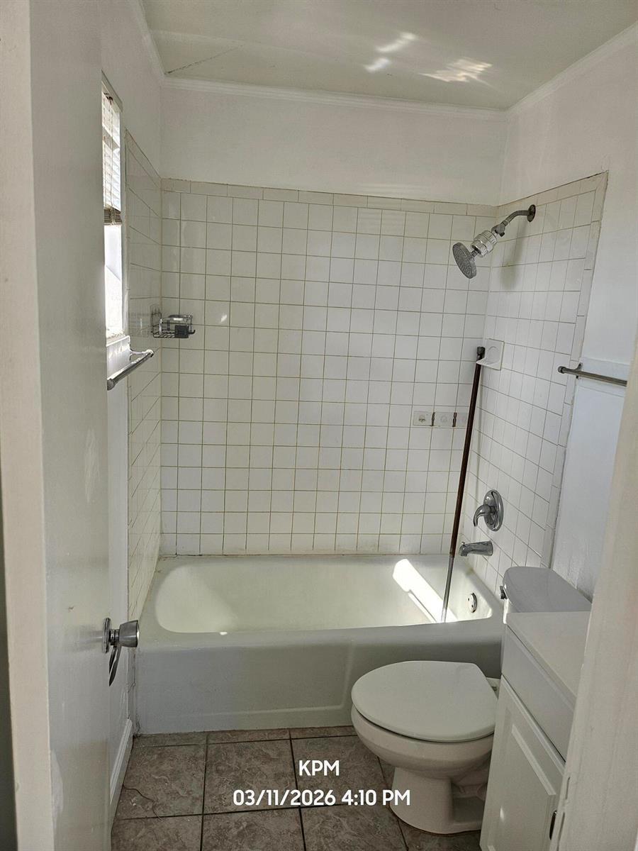 919 Selkirk Street, West Palm Beach FL 33405 photo 4