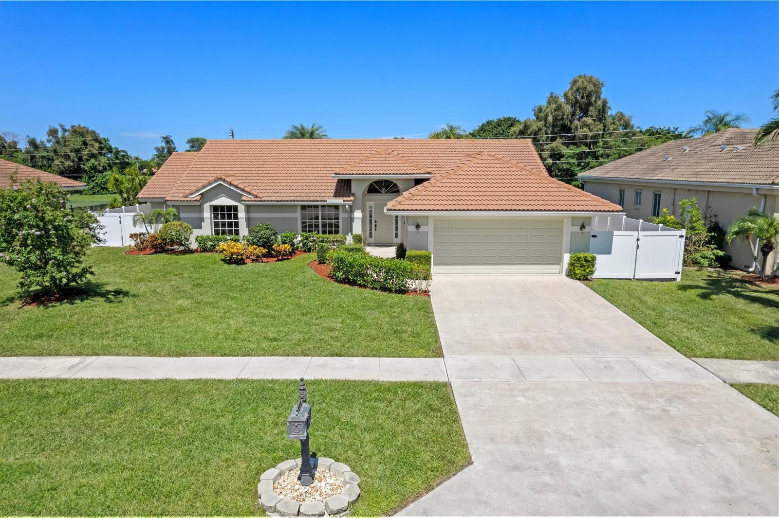 7598 Fairway Trail, Boca Raton FL 33487