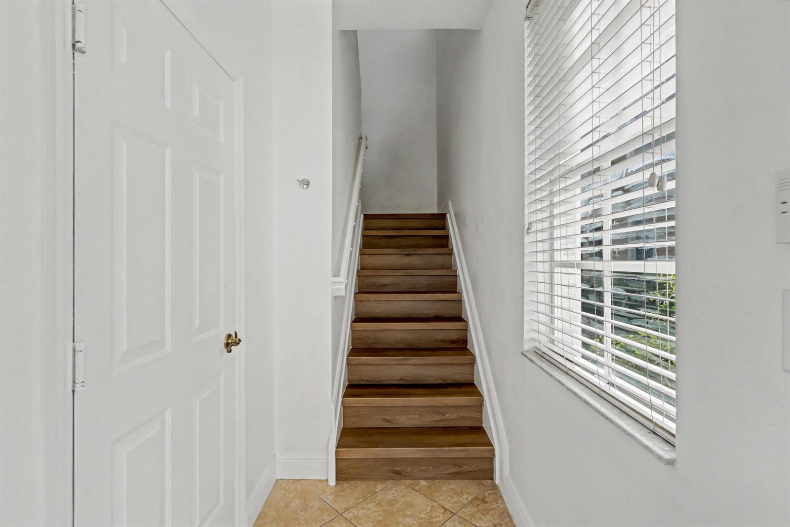 5869 Hampton Hills Boulevard, Tamarac FL 33321 photo 5