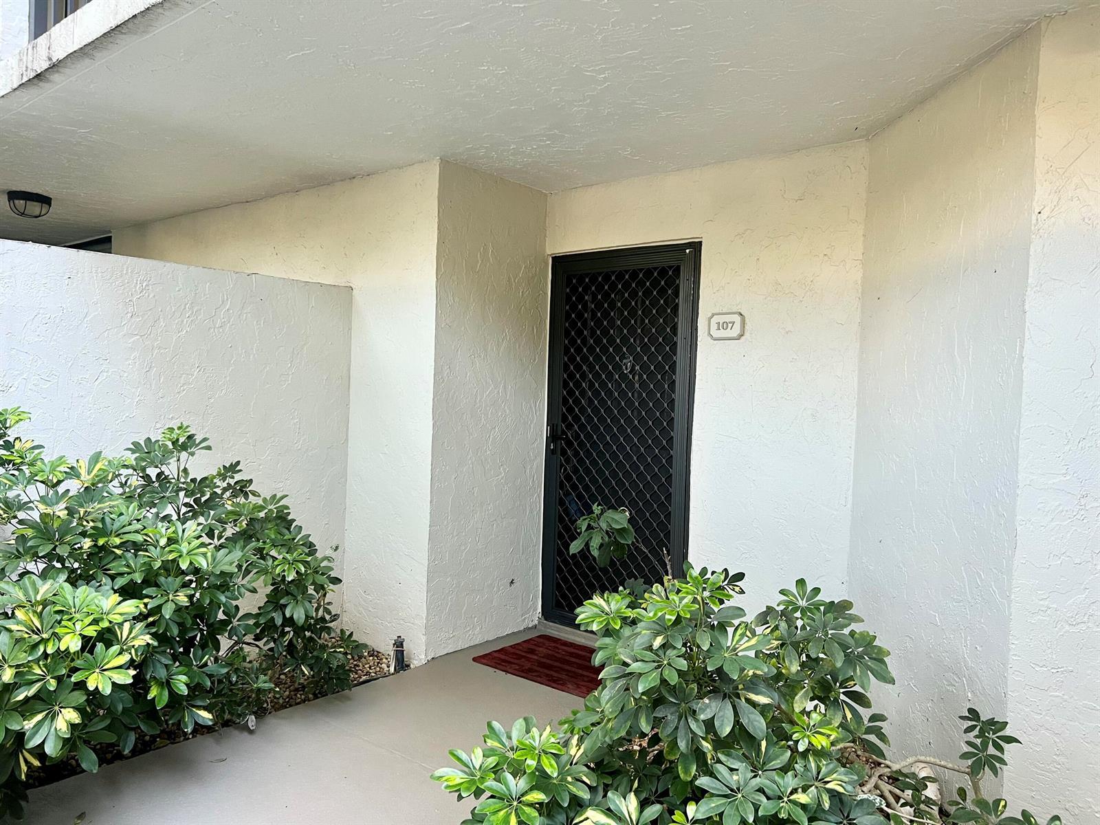 2025 Lavers Circle # D107, Delray Beach FL 33444