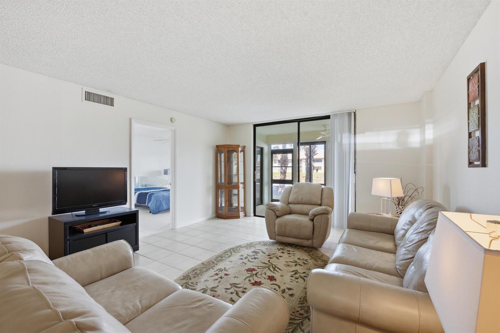 4725 Lucerne Lakes Blvd Boulevard E # 110, Lake Worth FL 33467 photo 5