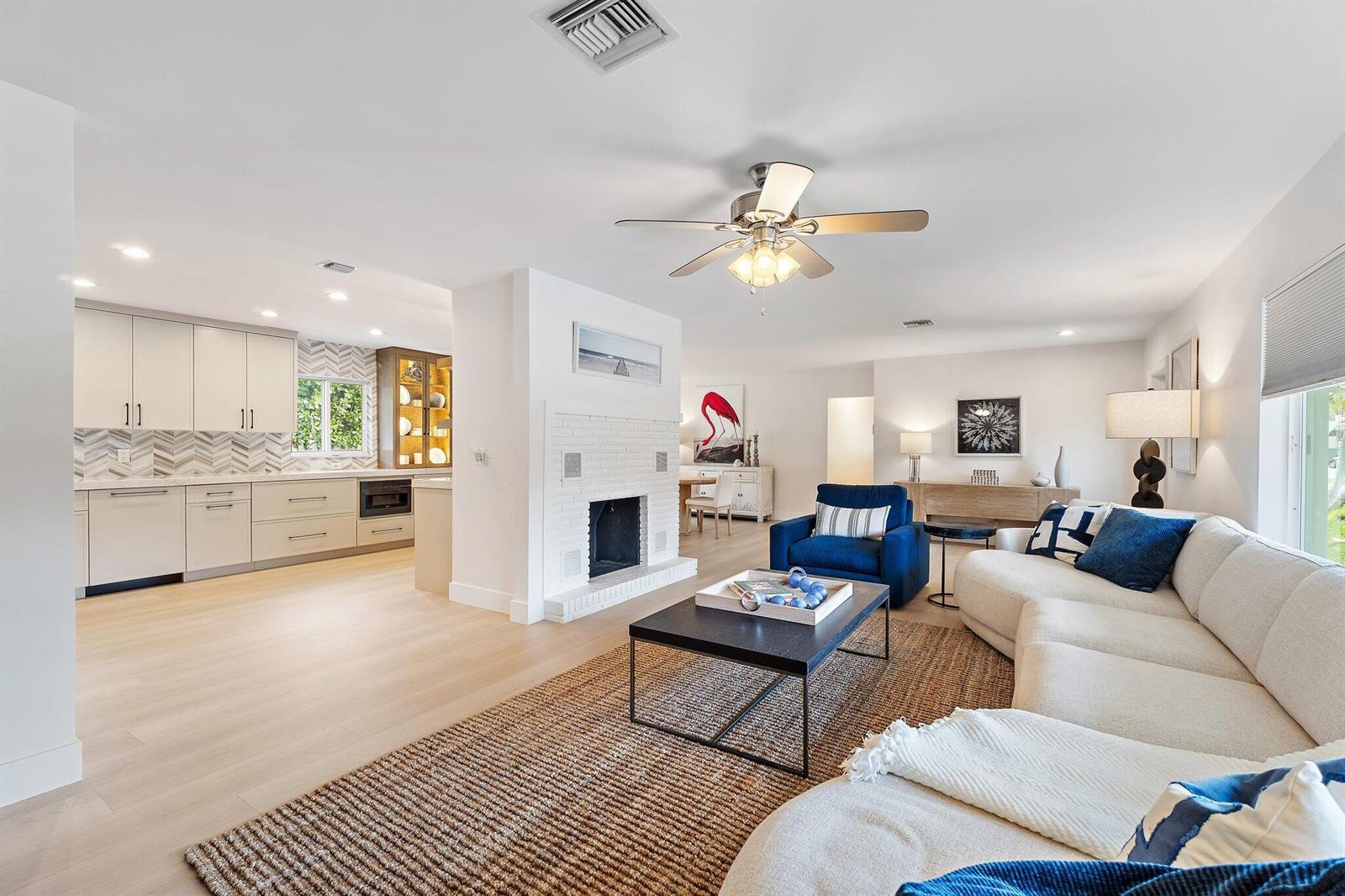4300 Washington Road, West Palm Beach FL 33405