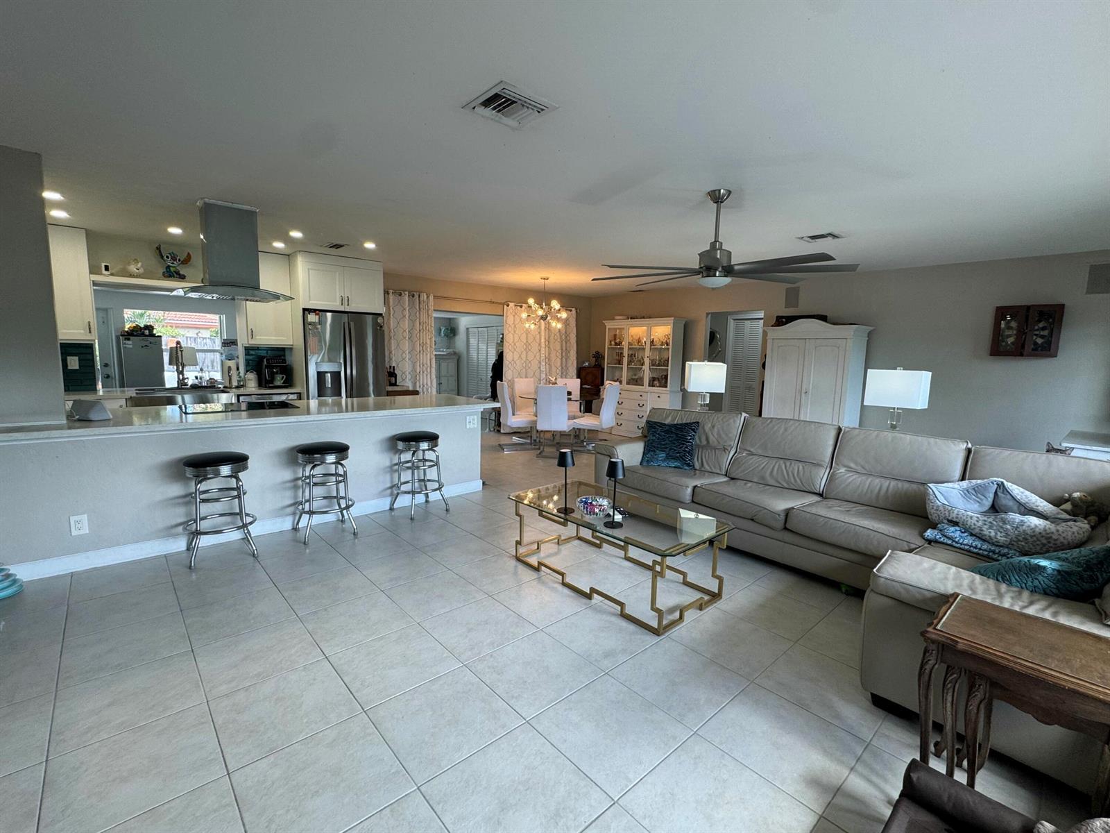 2099 S Conference Drive, Boca Raton FL 33486 photo 4