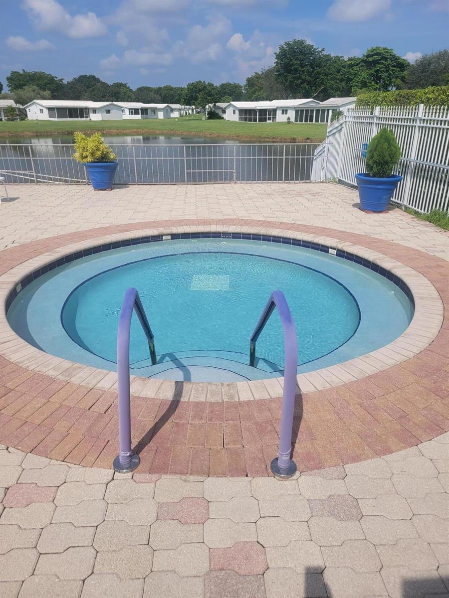 8423 NW 12th Street # C67, Plantation FL 33322 photo 4
