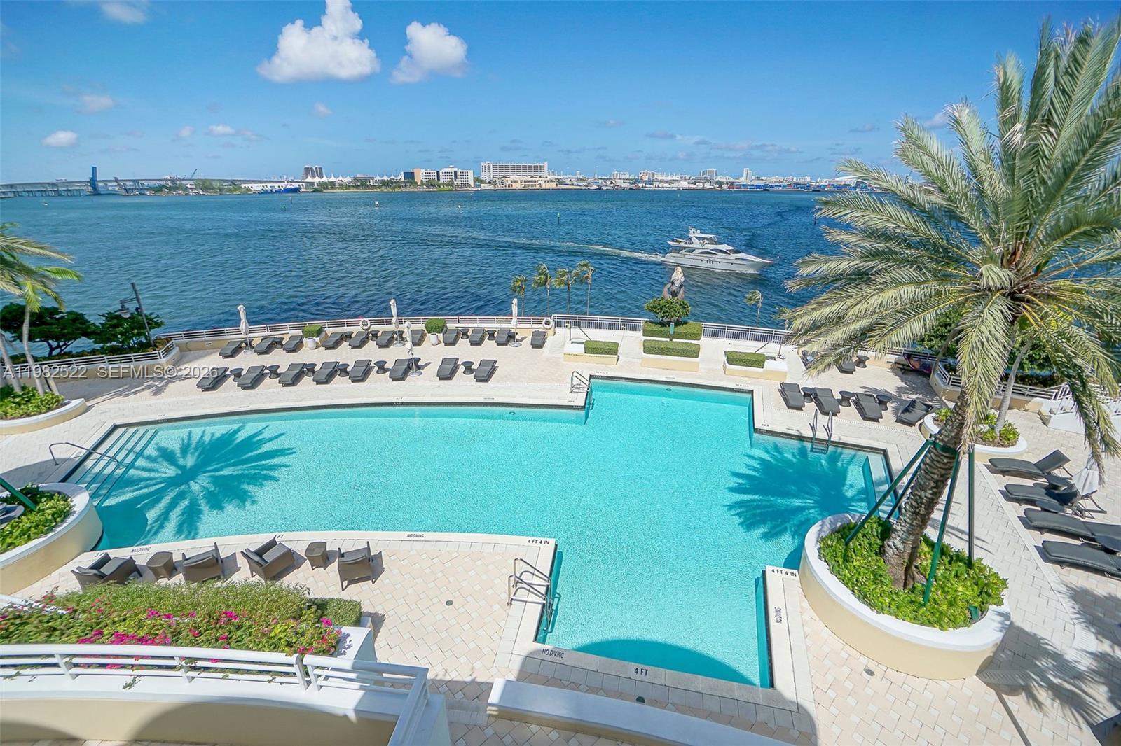 808 Brickell Key Dr # 3702, Miami FL 33131 photo 2
