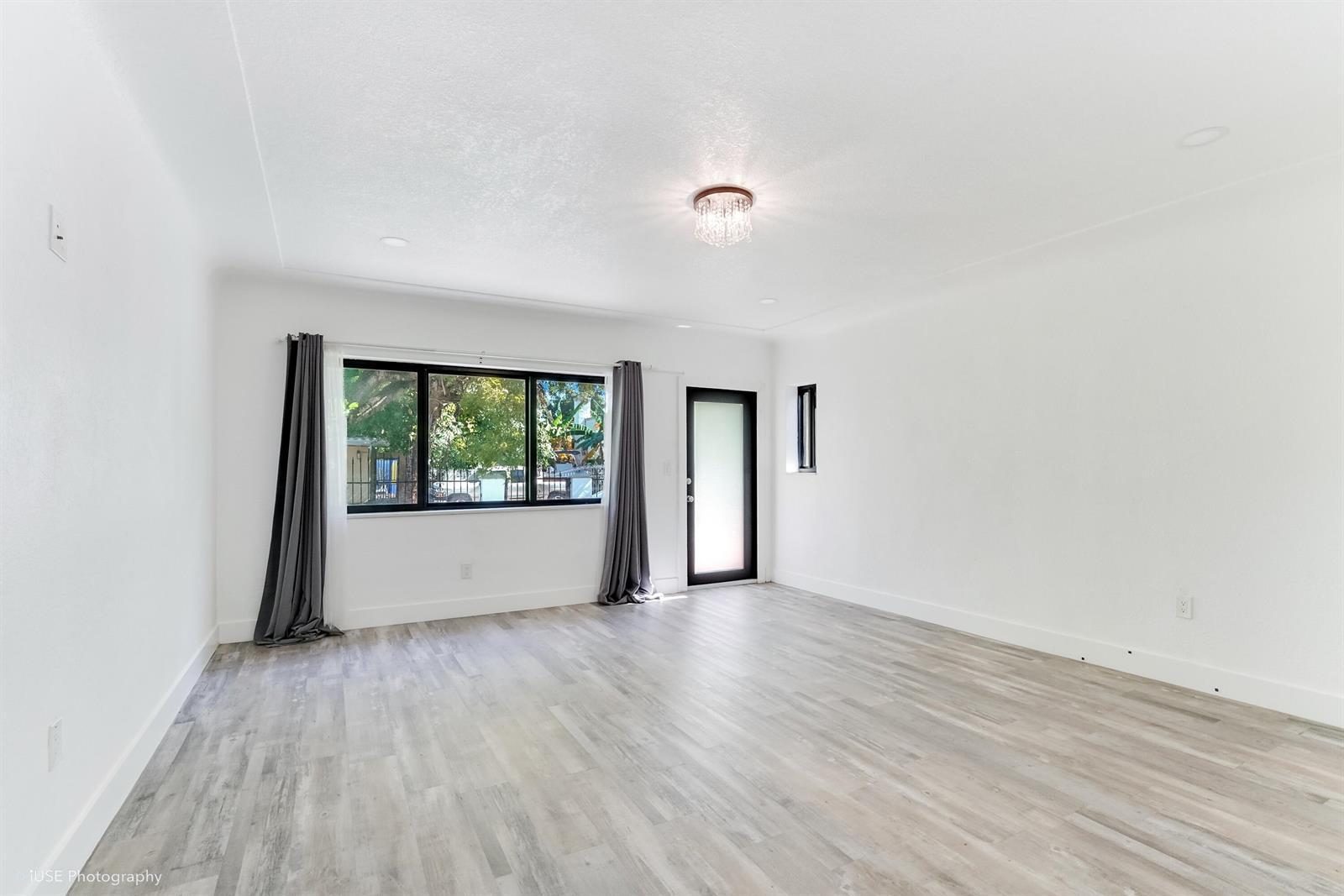 6820 NE 5th Avenue, Miami FL 33138 photo 2