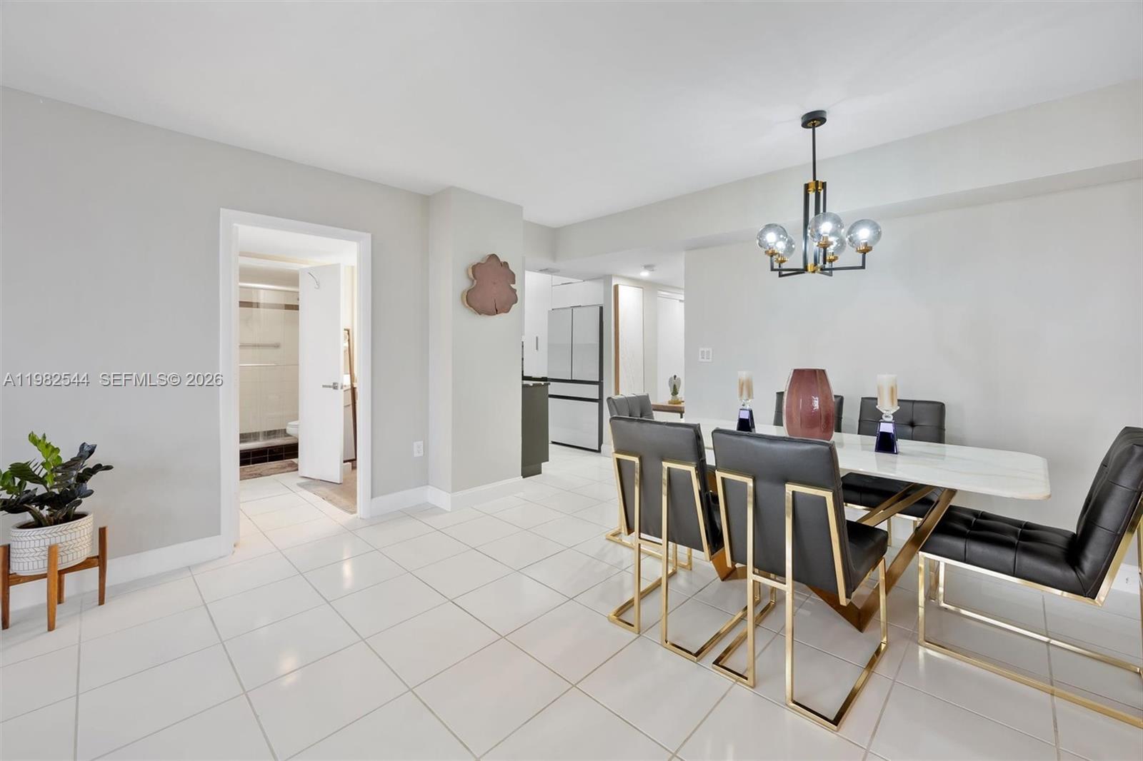 3731 N Country Club Dr # 521, Aventura FL 33180 photo 4