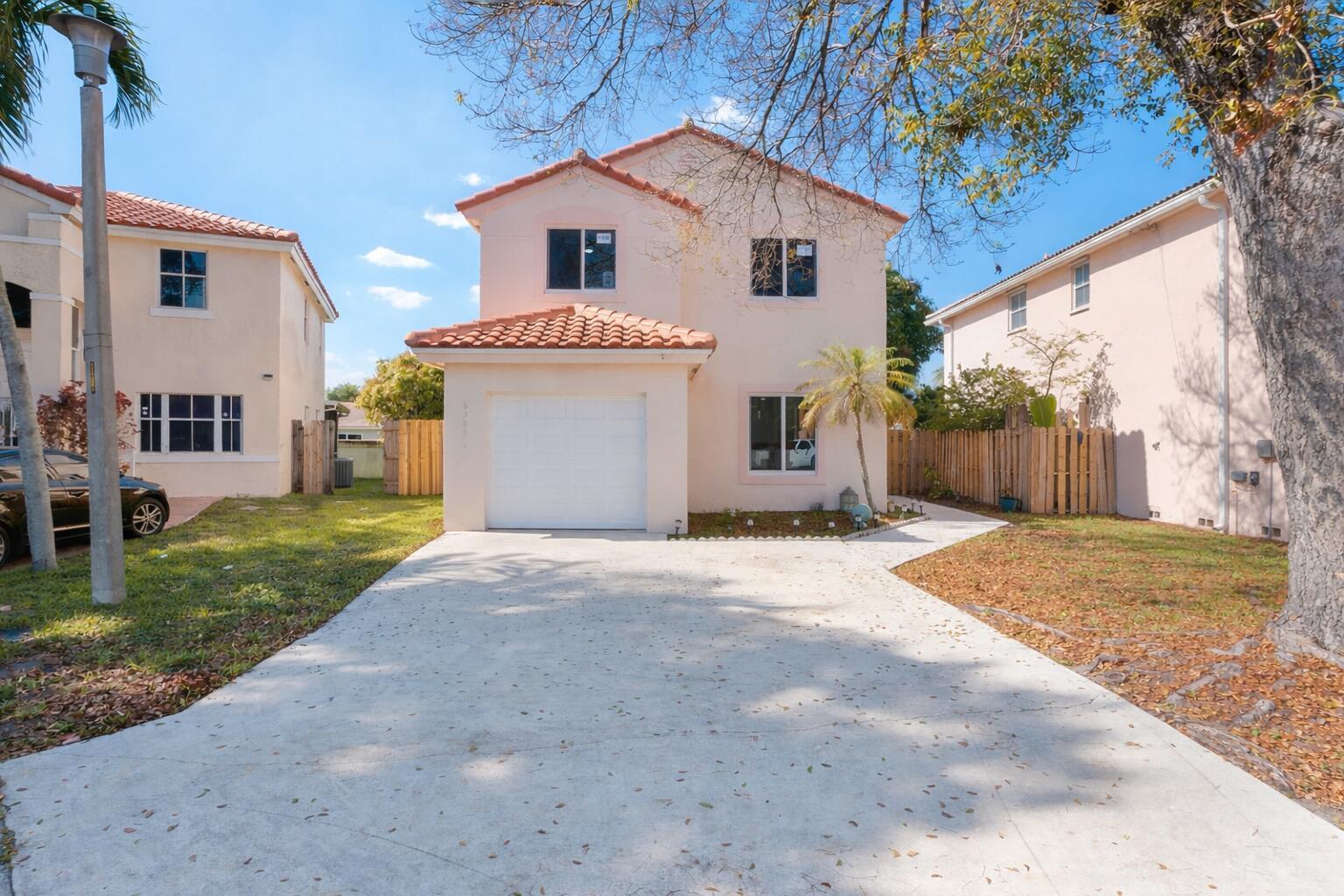 6363 Seagrape Circle, Margate FL 33063