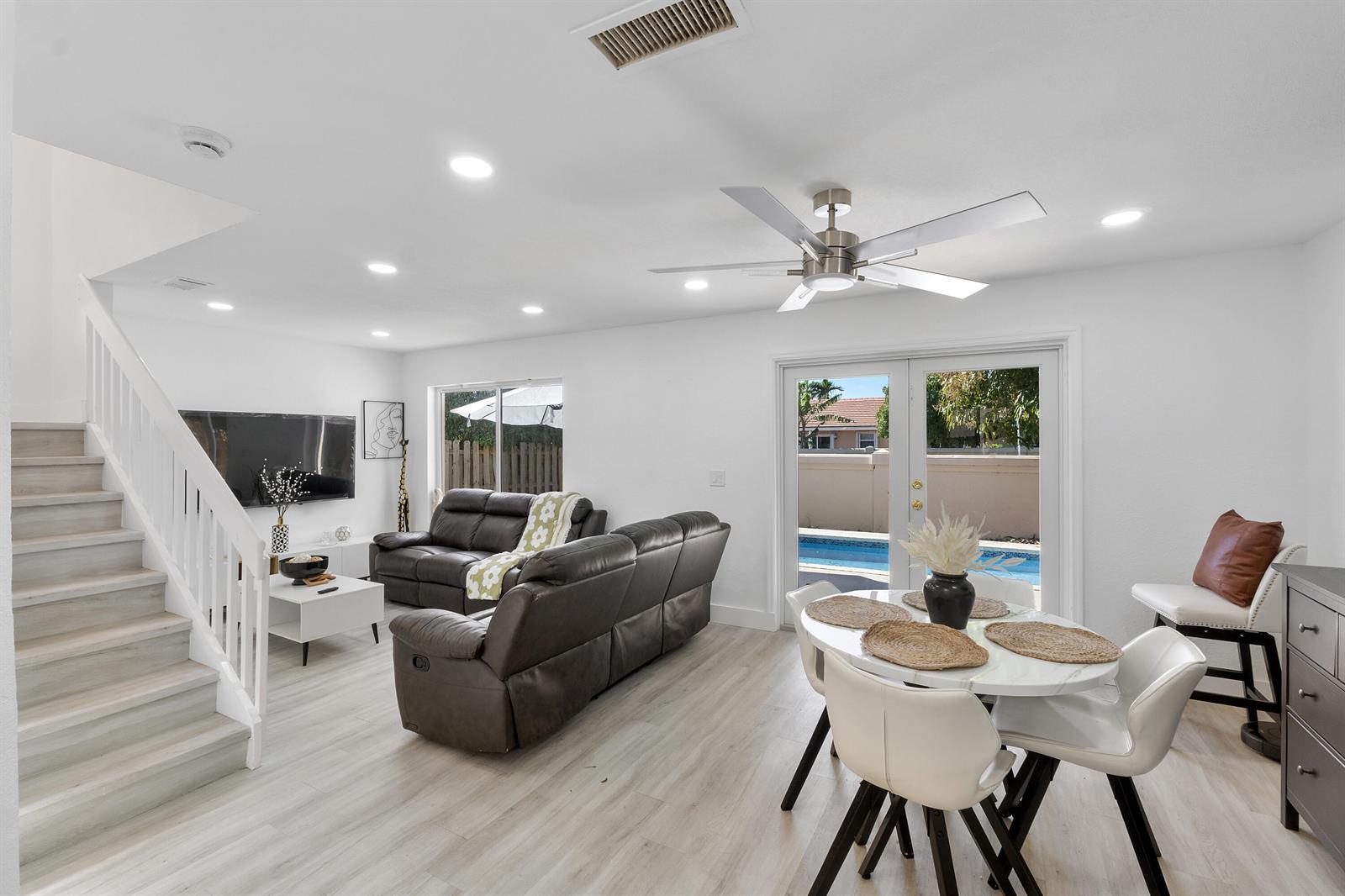 6363 Seagrape Circle, Margate FL 33063 photo 5