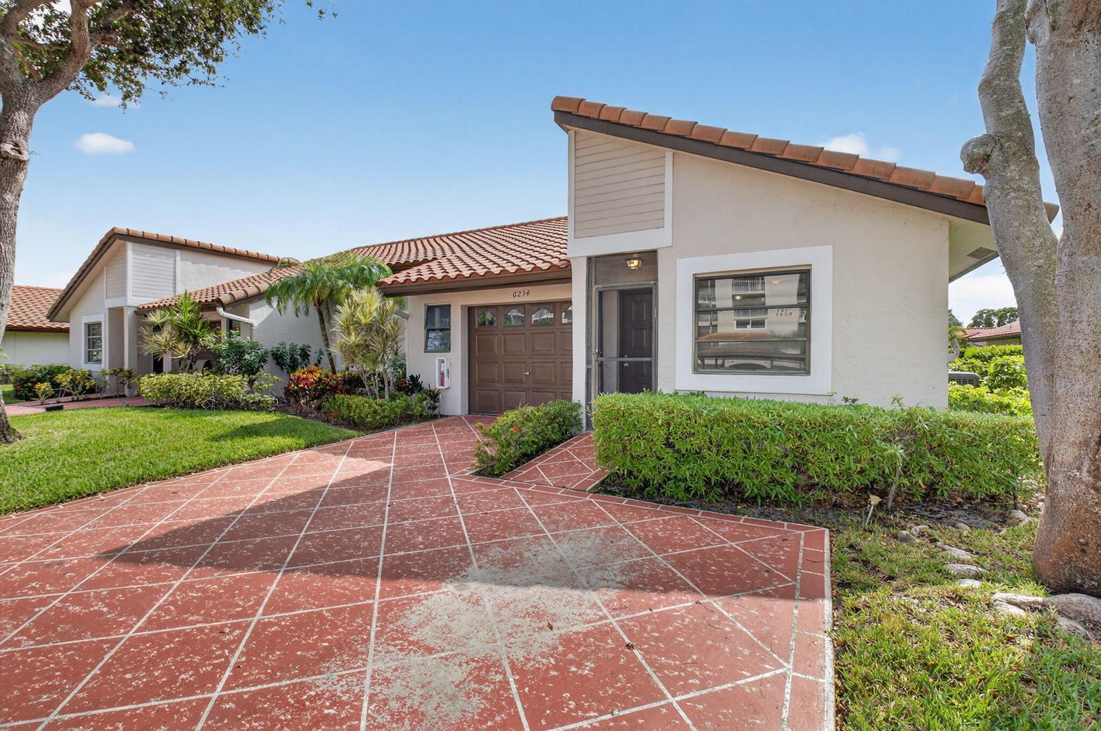 6234 Pointe Regal Circle, Delray Beach FL 33484 photo 2