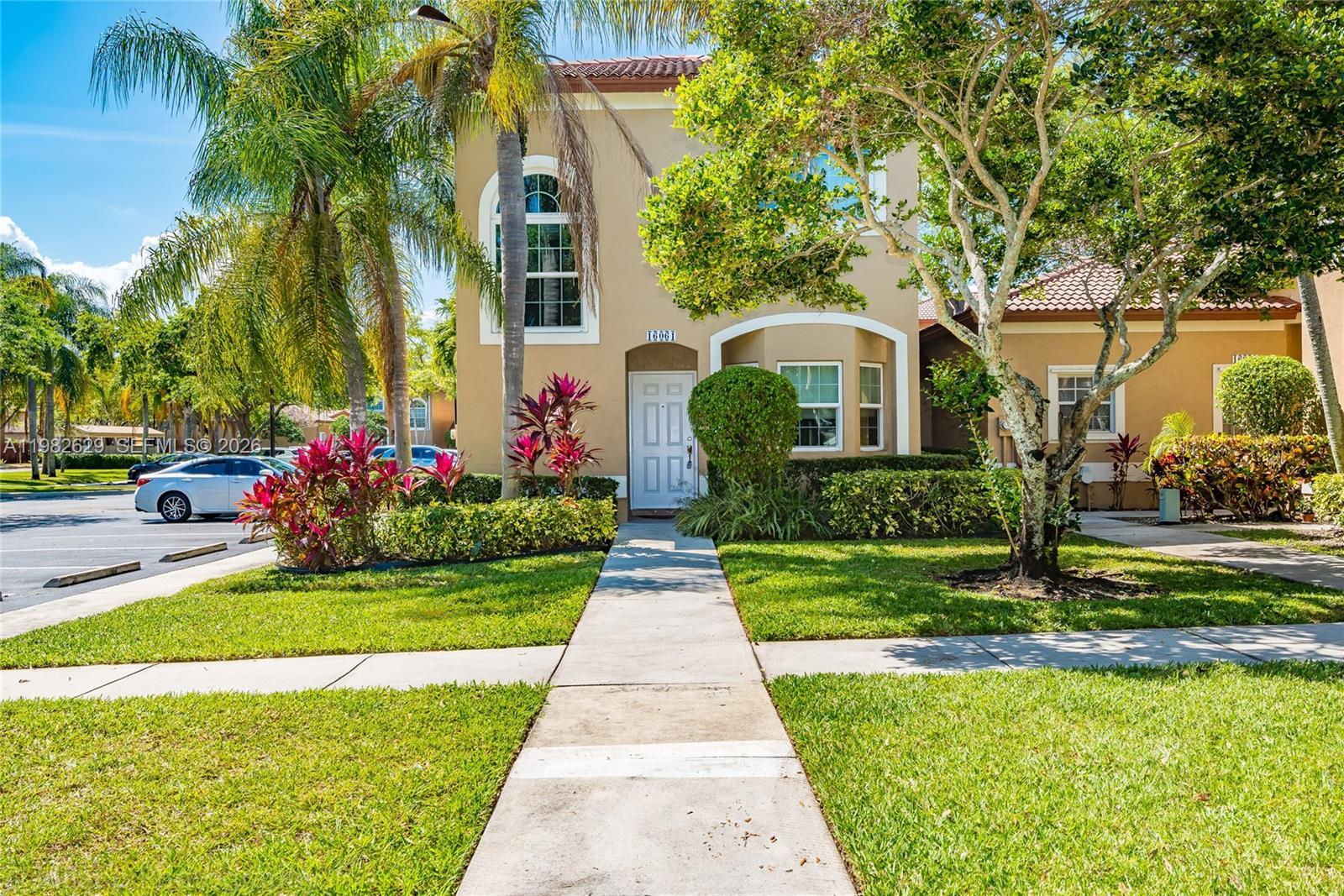 16061 Emerald Cove Rd # 16061, Weston FL 33331 photo 2