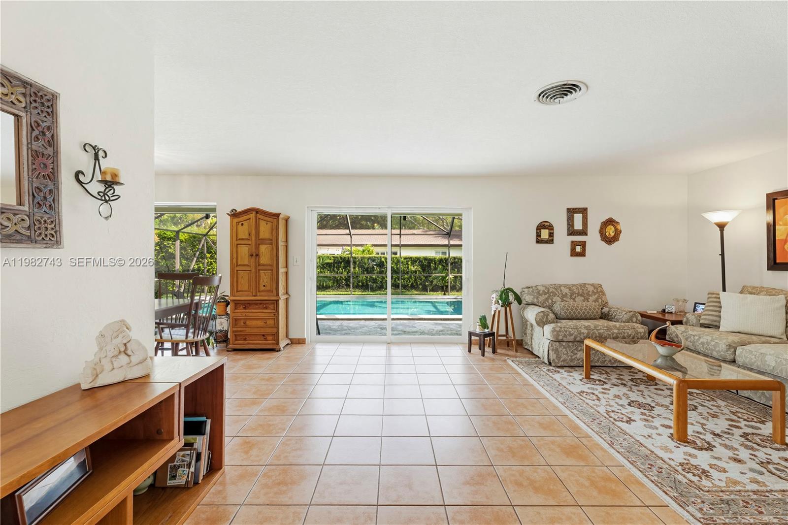8461 SW 147th Ter, Palmetto Bay FL 33158 photo 5