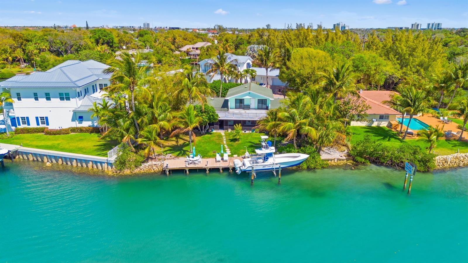1305 Peninsular Road, Jupiter FL 33469 photo 2
