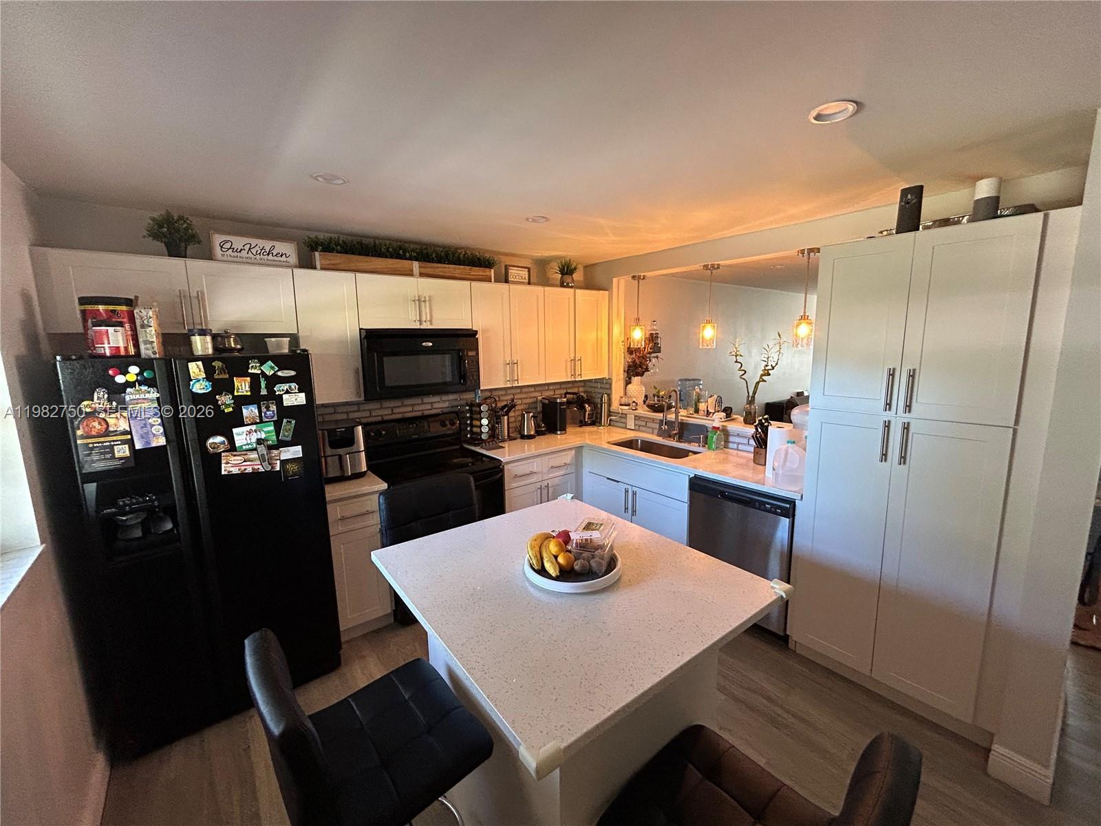 200 Gate Rd # 207, Hollywood FL 33024 photo 4