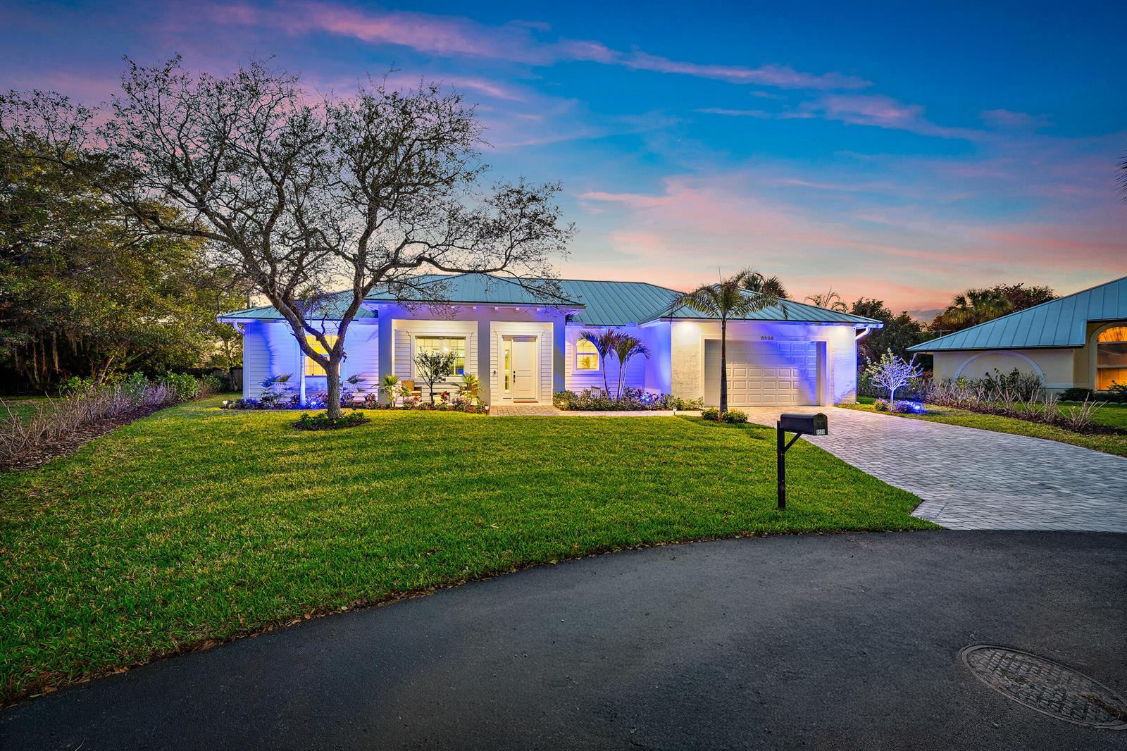 8508 SE Woodwind Street, Hobe Sound FL 33455