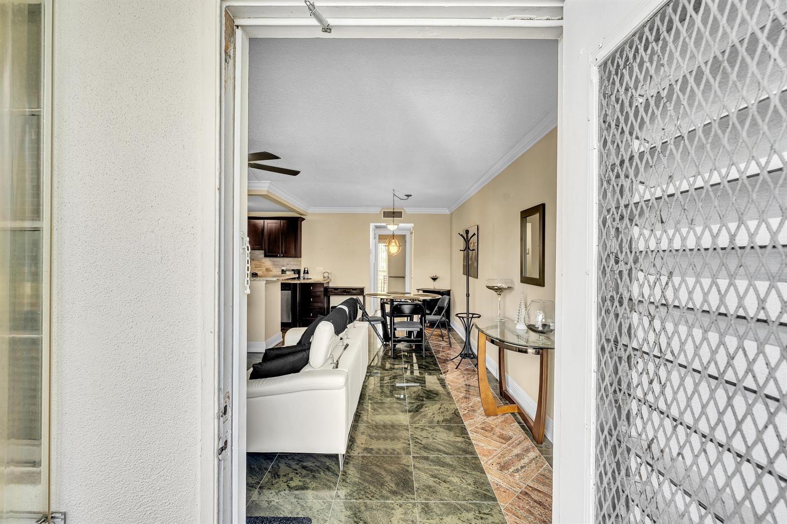2123 Cambridge F, Deerfield Beach FL 33442 photo 3