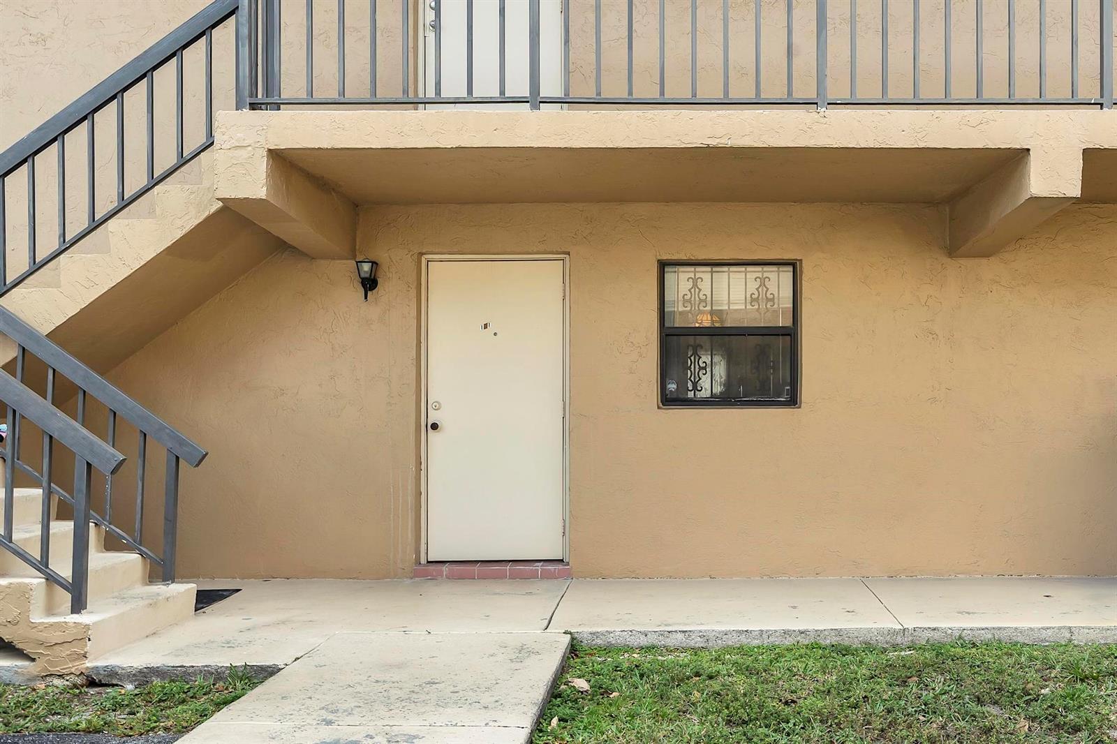 6715 W 26th Drive # 6, Hialeah FL 33016 photo 2
