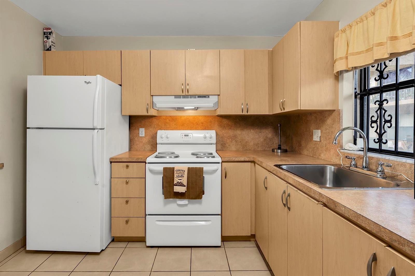 6715 W 26th Drive # 6, Hialeah FL 33016 photo 4