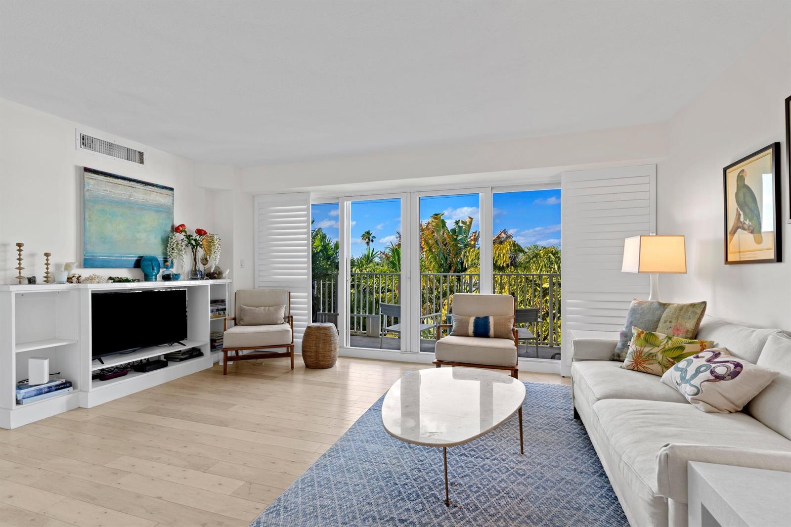 223 Atlantic Avenue # 4e, Palm Beach FL 33480