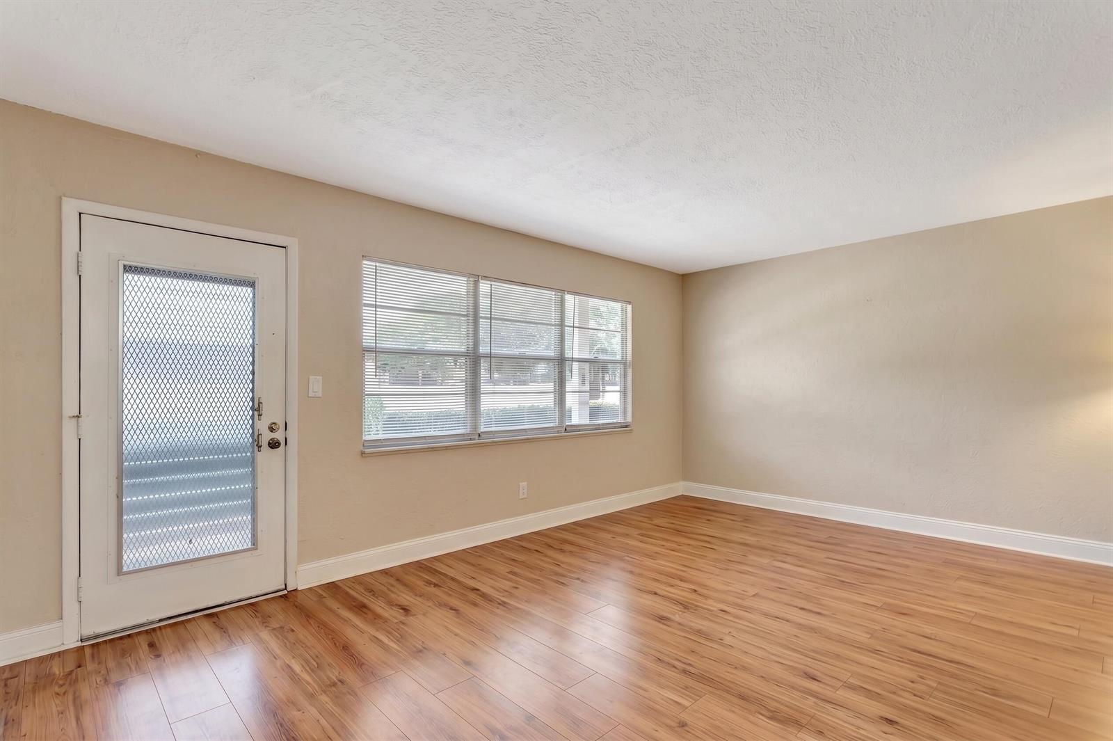 2401 Antigua Circle # F1, Coconut Creek FL 33066 photo 2