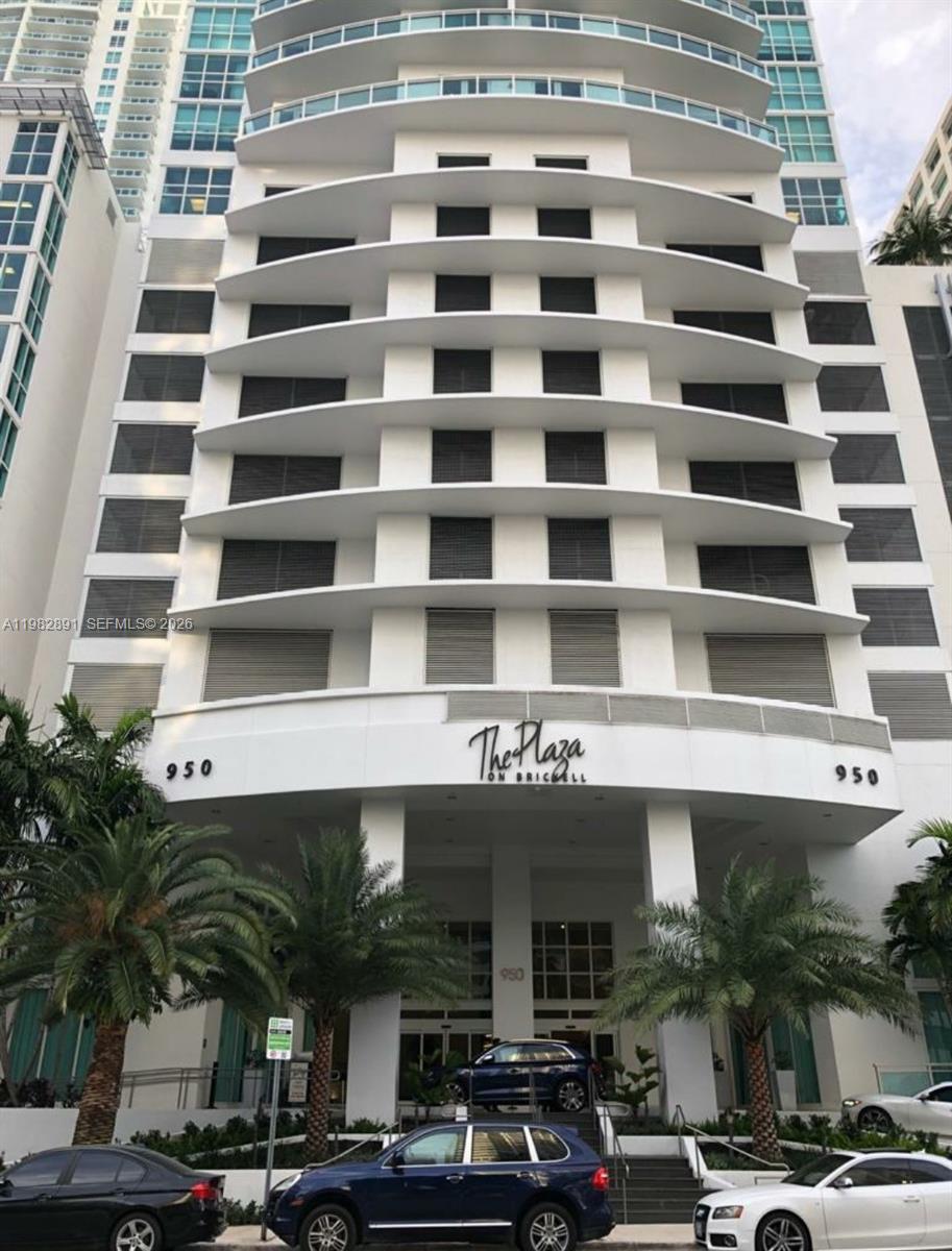 950 N Brickell Bay Dr # 3002, Miami FL 33131